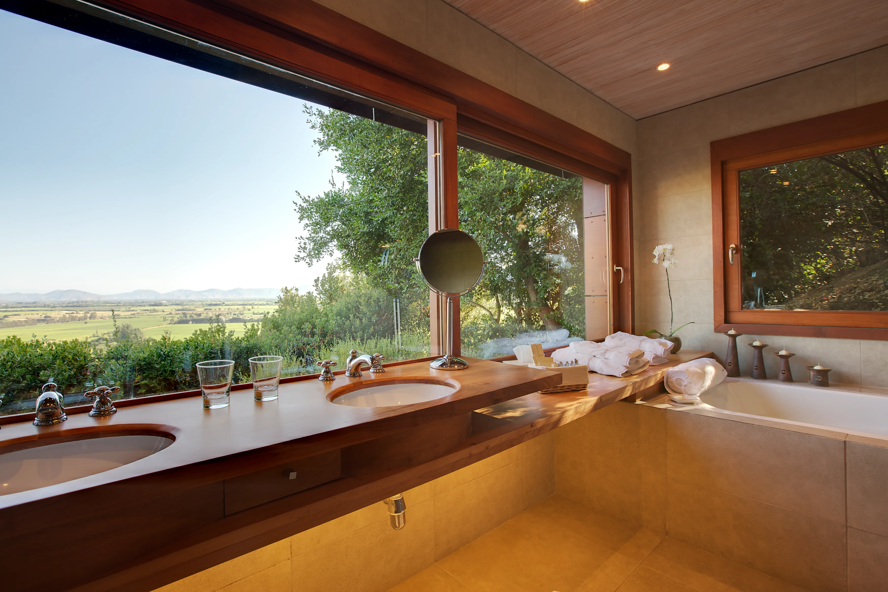 CL - Clos Apalta Residence - Bathroom.jpg