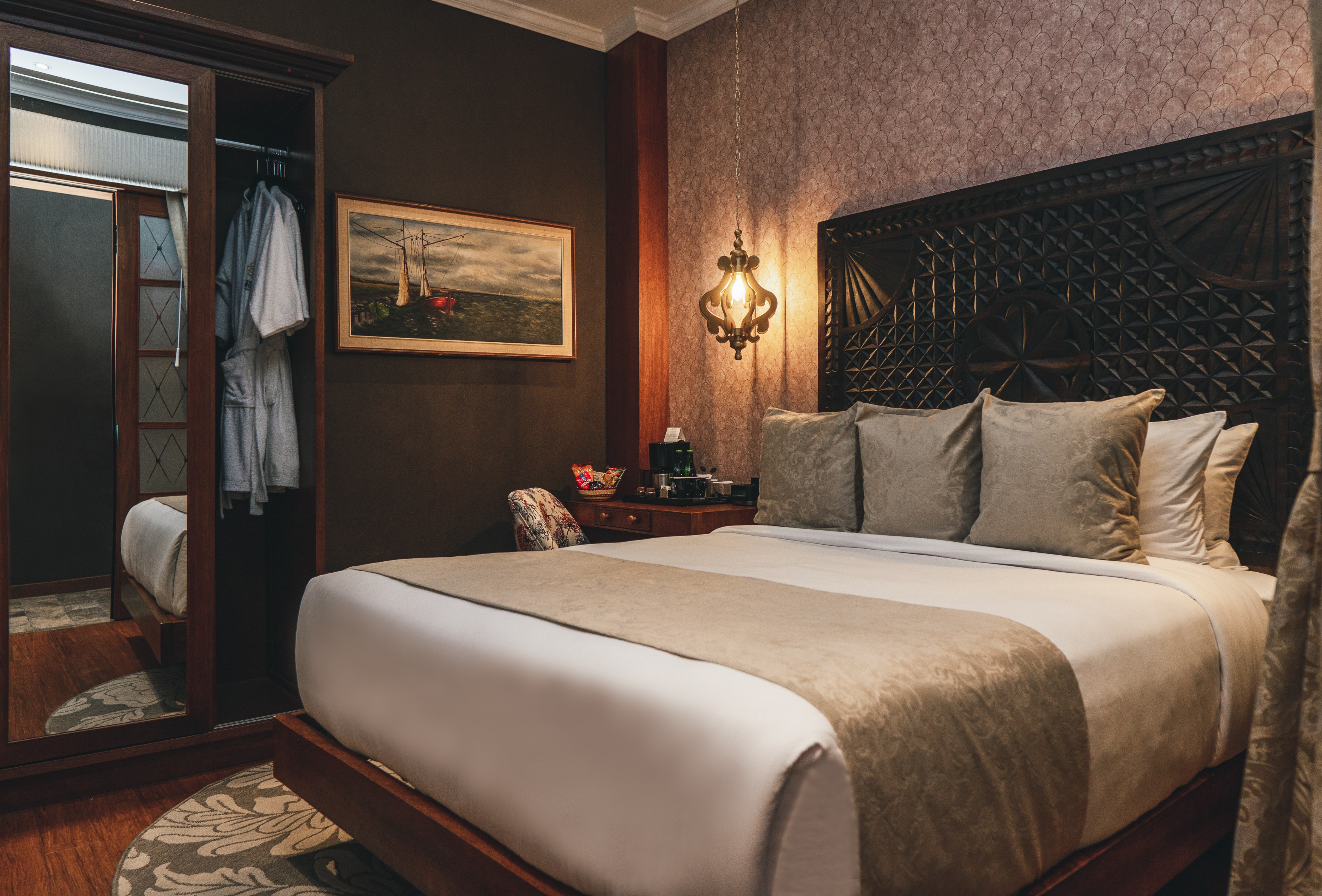 EC- HOTEL CRUZ DEL VADO-DELUXE QUEEN- Slaapkamer.jpg