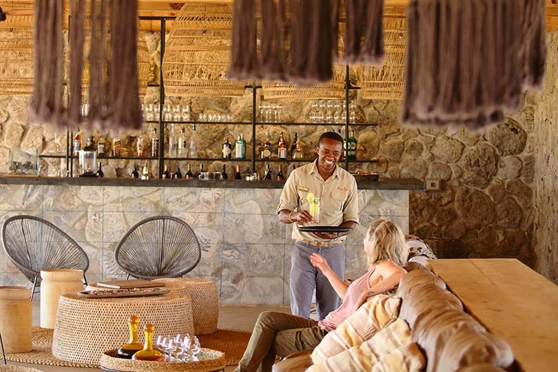 TZ-Namiri Plains-guest lounge.jpg