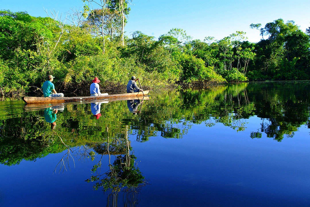 PE-tour-aqua-expeditions-Amazon-village-header-compressed.jpg