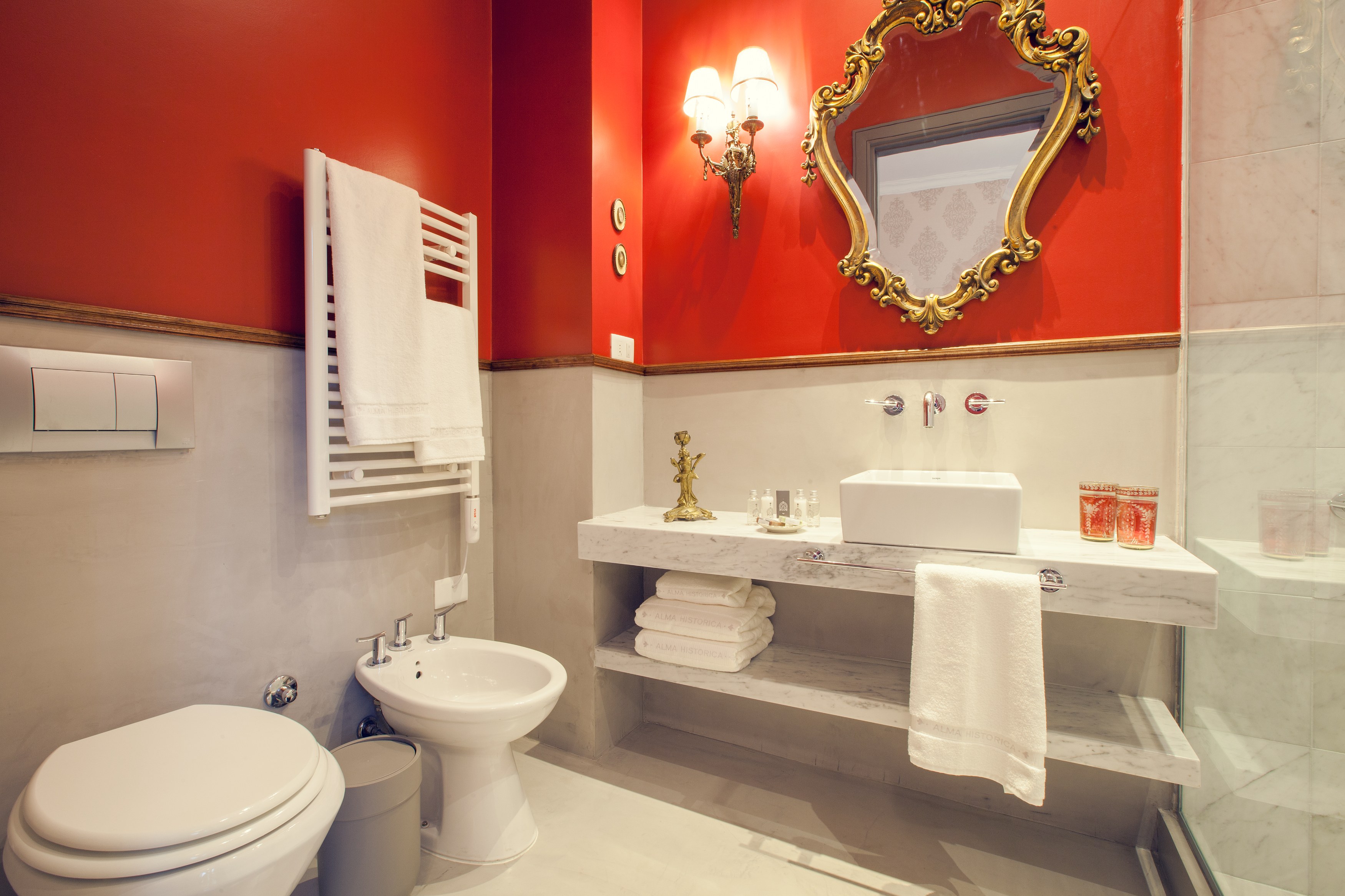 UY - Alma Historica - Bathroom.jpg