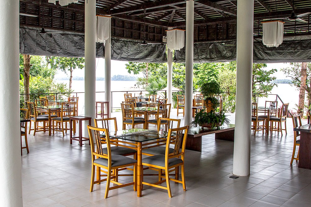 LA-The River Resort- Restaurant.jpg