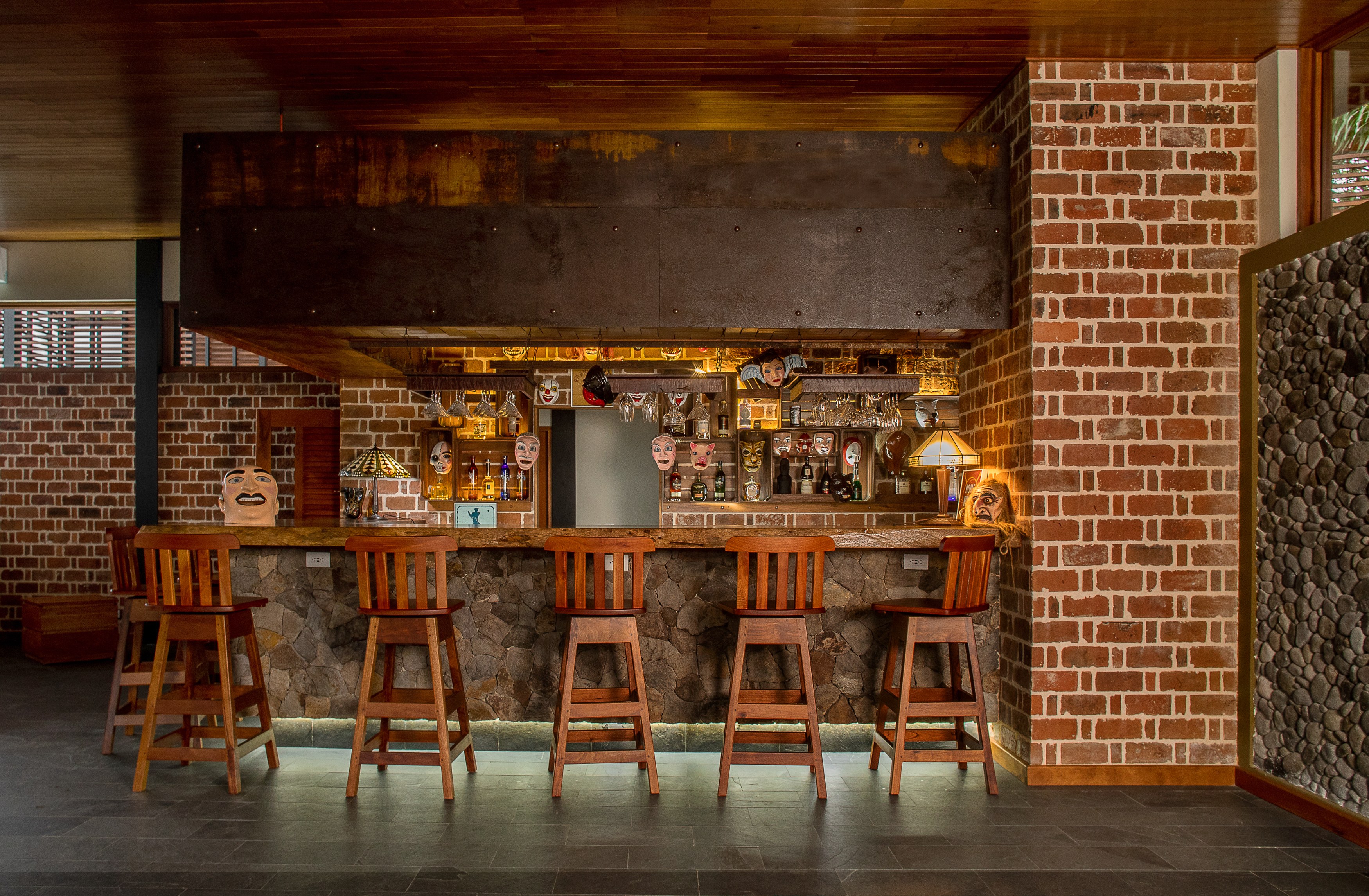 AMOR ARENAL - La Jaranita Gastropub (2).jpg