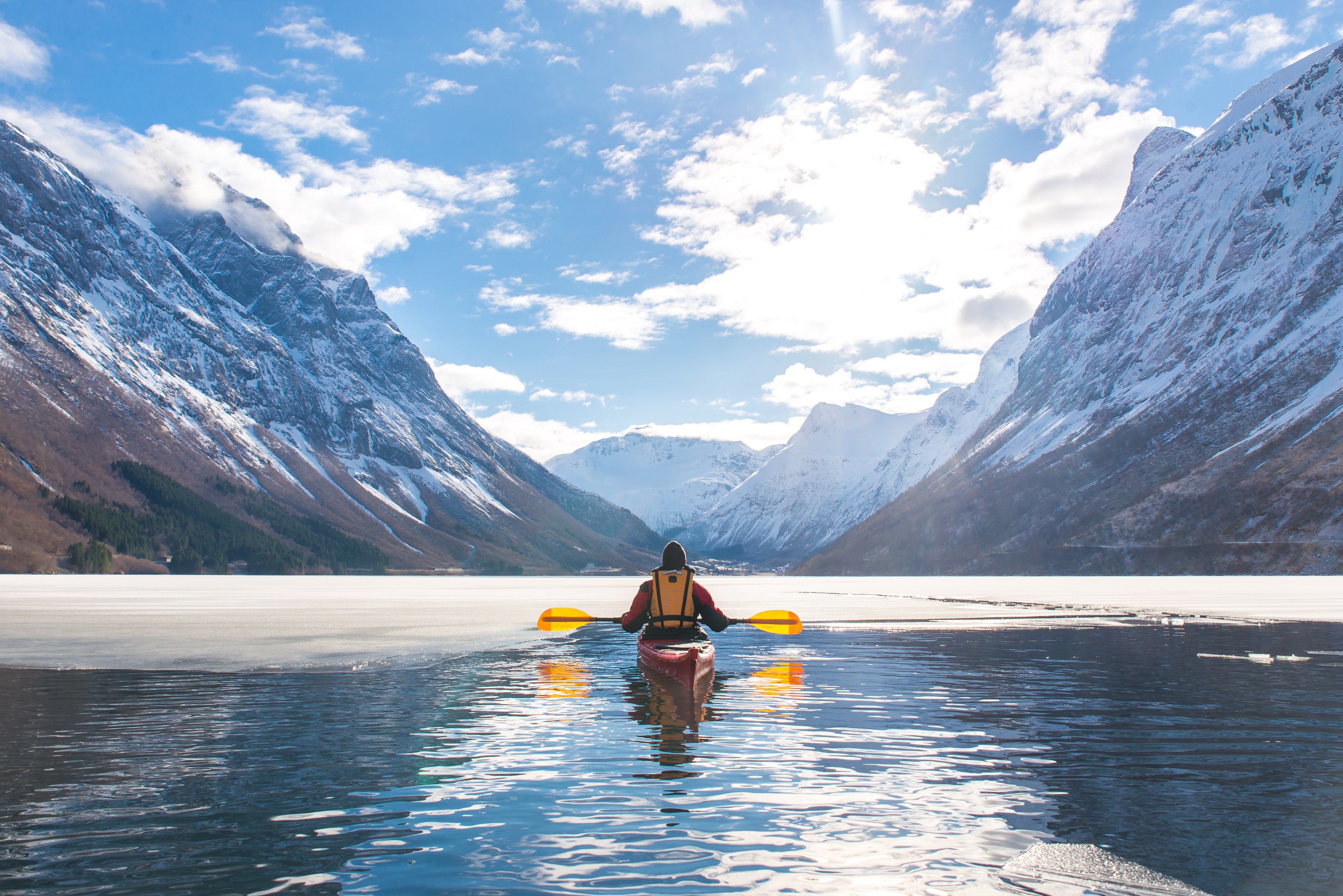 NO - Hjørundfjord Kayak.jpg
