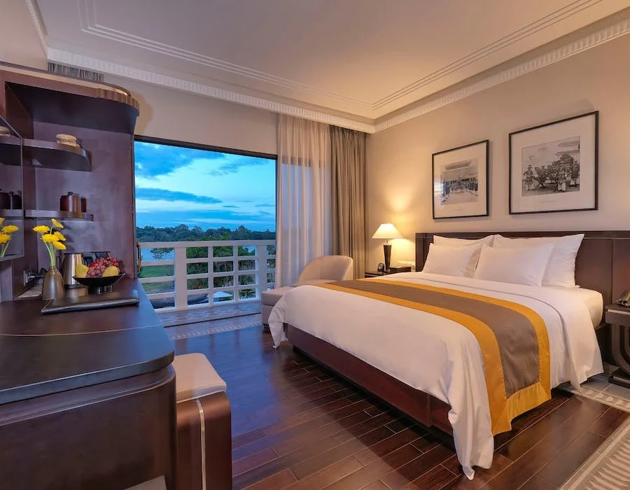 VN-Azerai-Superior Room.webp