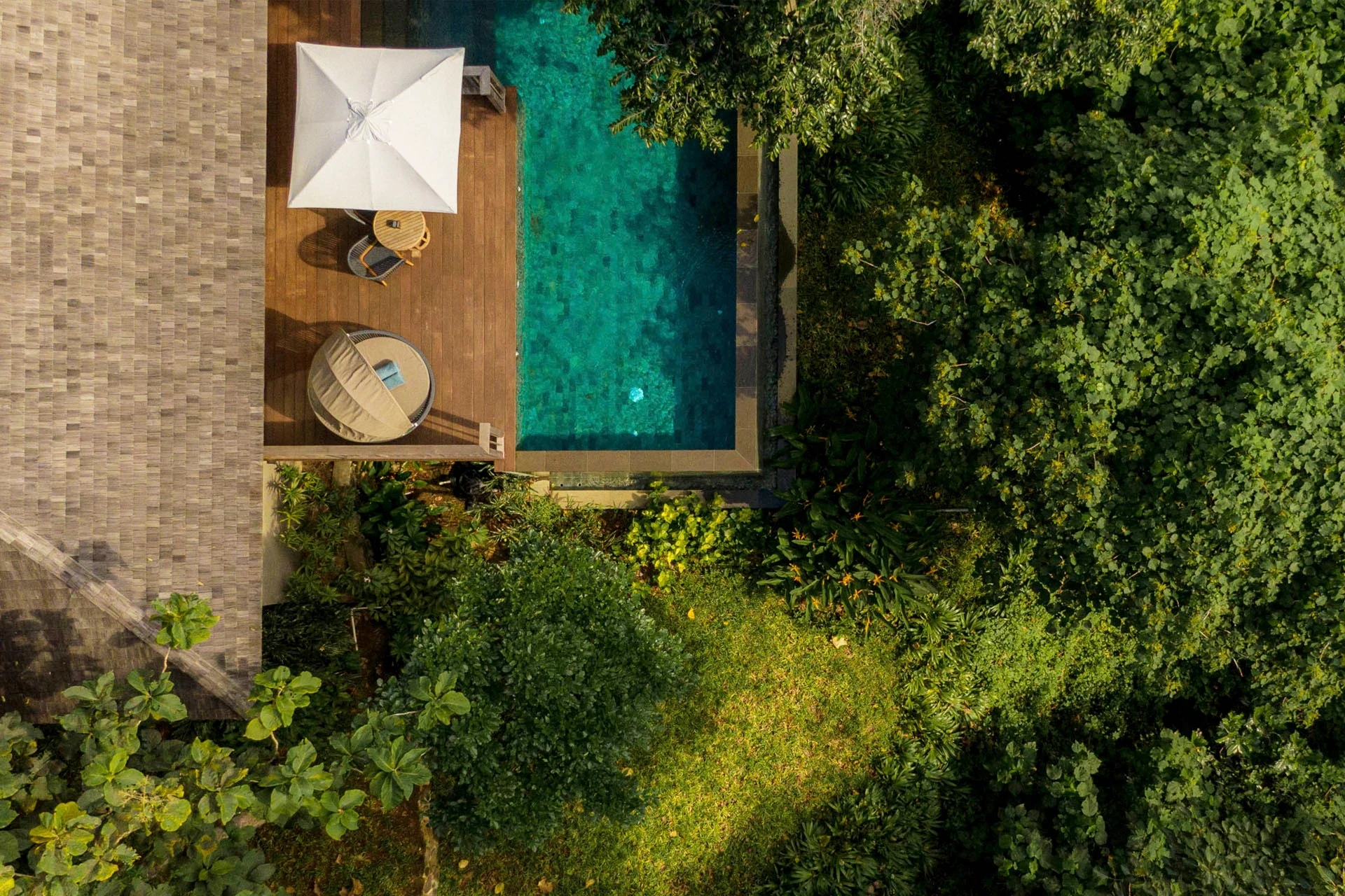 ID - Accommodatie - Nirjhara - Nirjhara - Jungle Pool Pavilion.webp