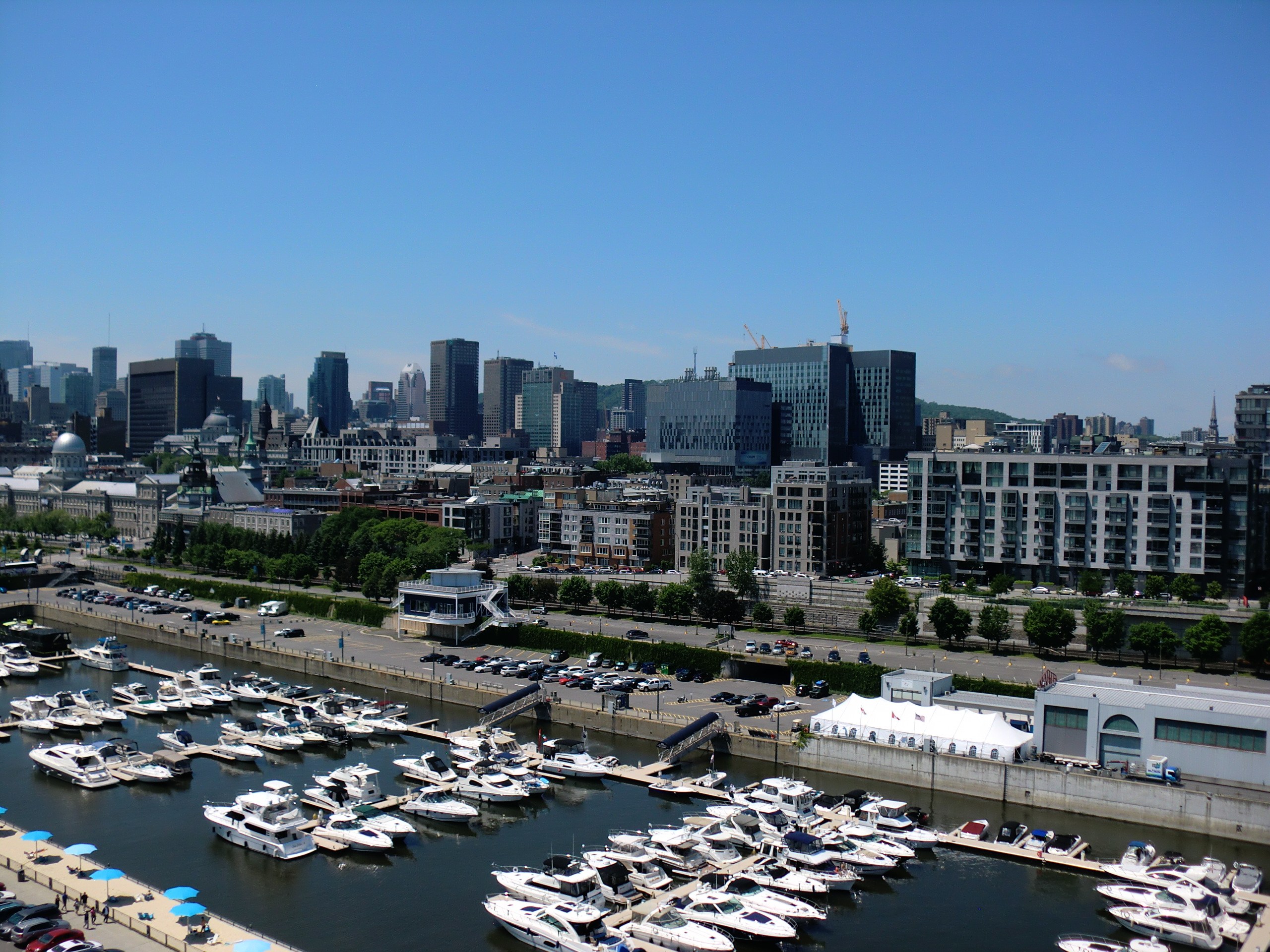 CA - Montreal - harbour.JPG