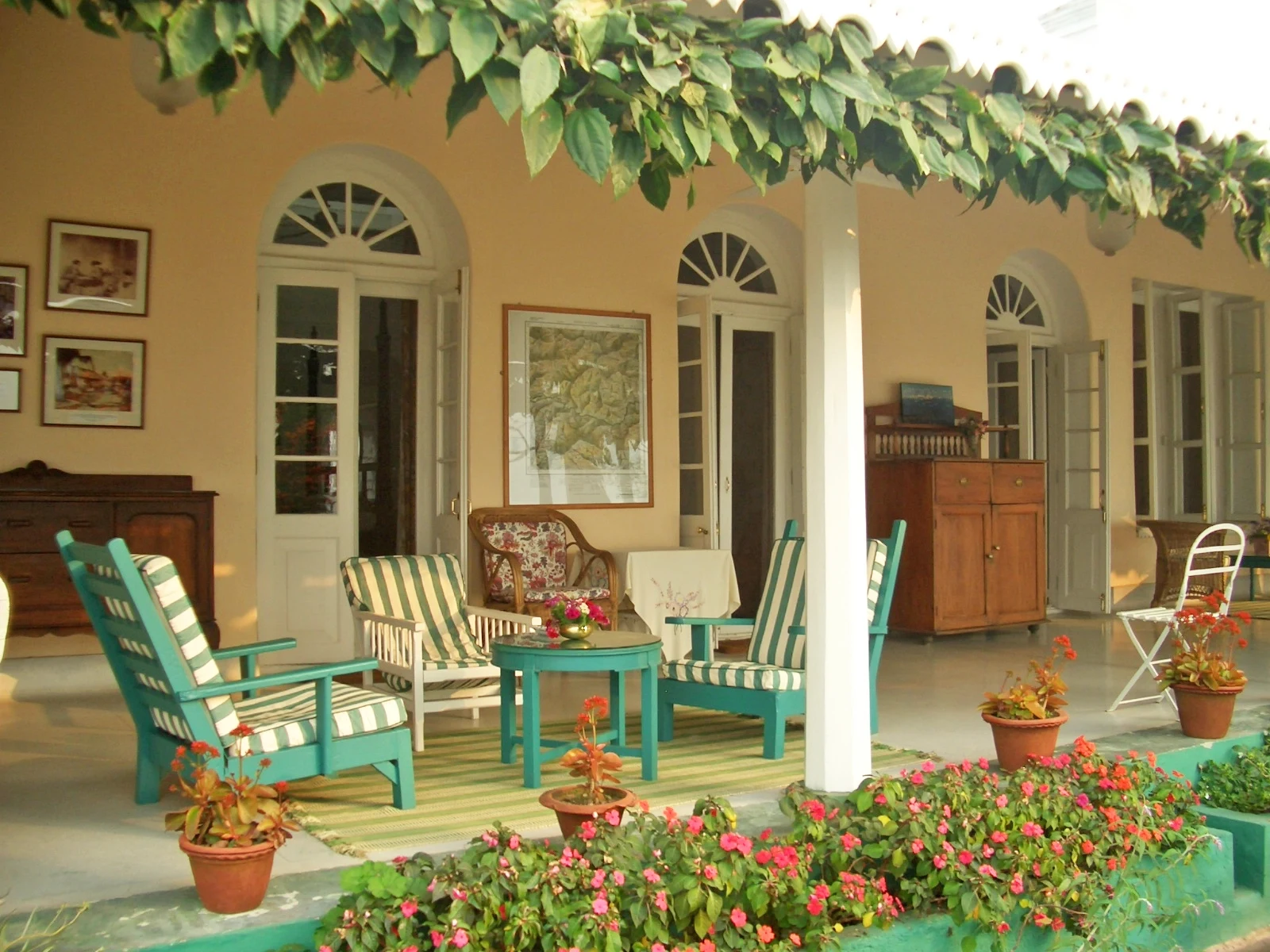 IN - Glenburn Tea Estate & Botique Hotel -Burra Bungalow Front Verandah.webp