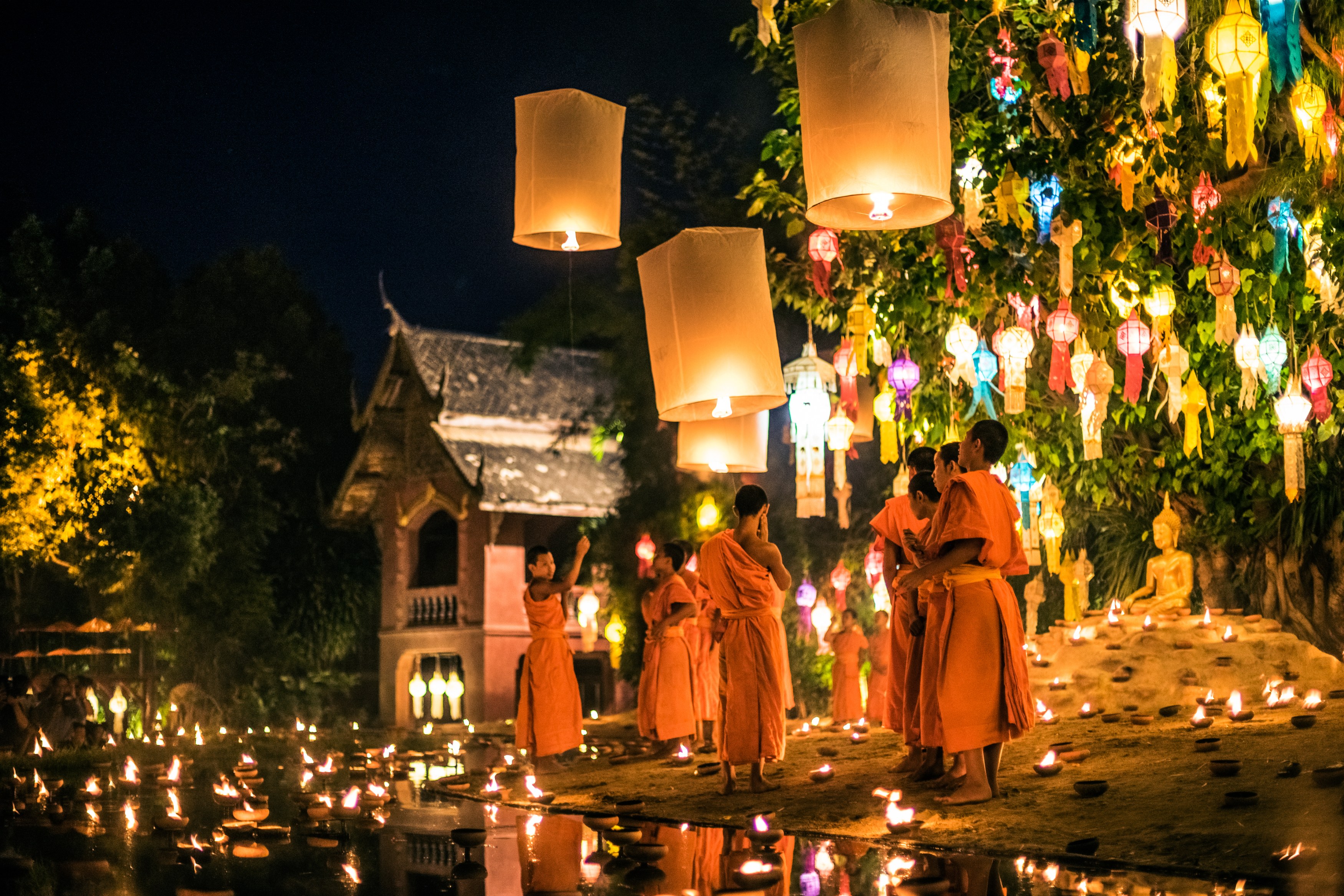 TH - Chiang Mai Lanterns & Novices - Istock.jpg