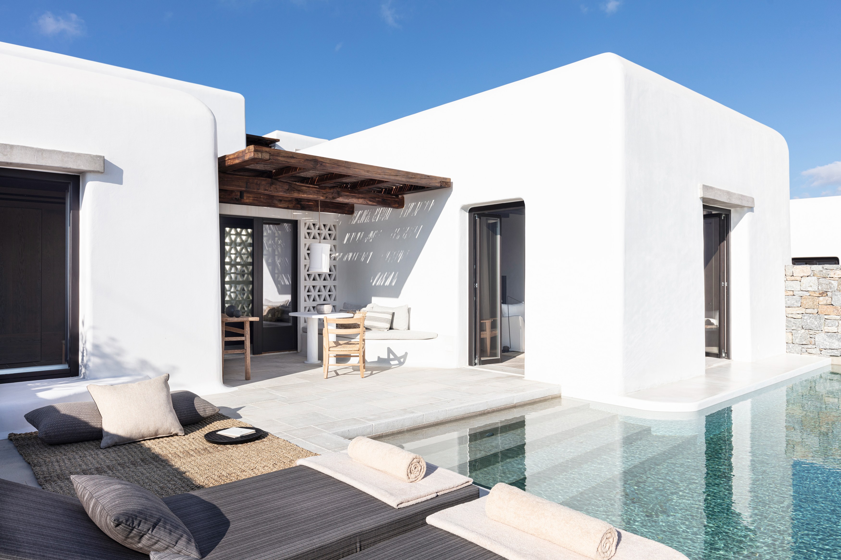 GR-Kalesma-Mykonos-Kalesma Suite - Pool & Dining Area.jpg