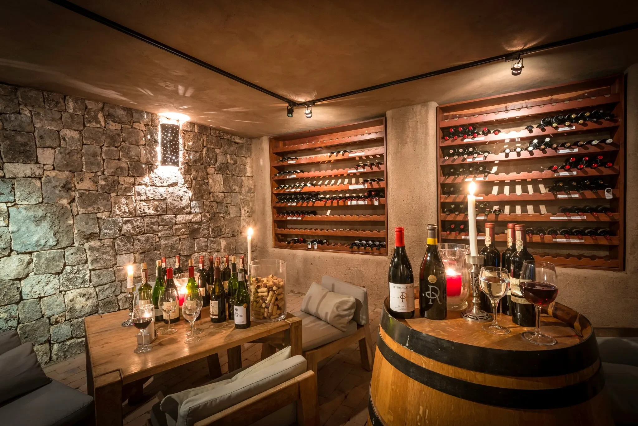 NA-Onguma The Fort-wine cellar.webp