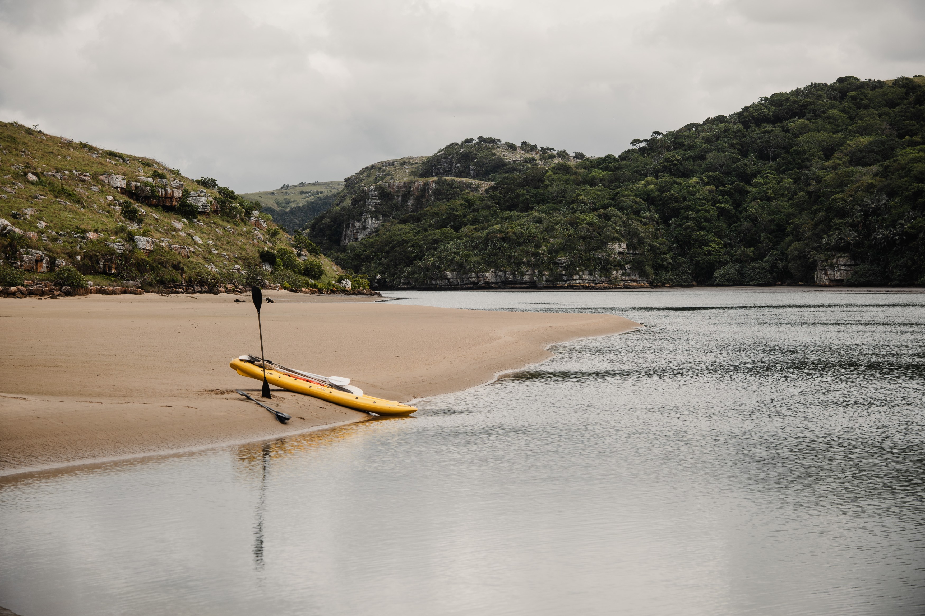 ZA-Gwe-Gwe-Lodge-beach-kayak.jpg