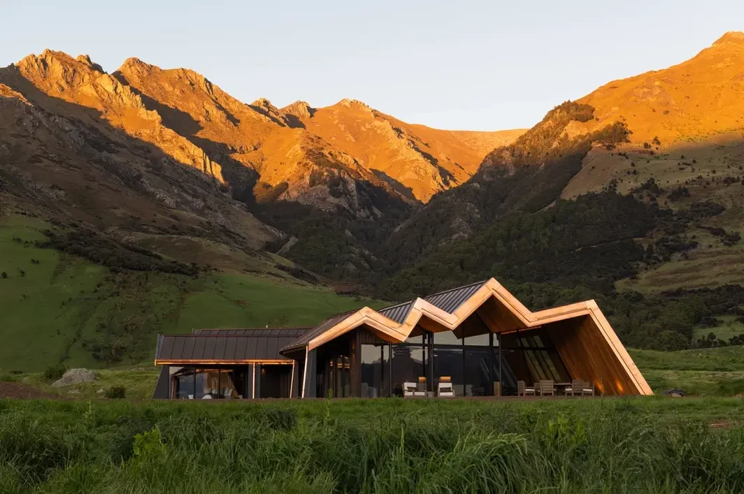 NZ-Mt-Isthmus-front building.webp