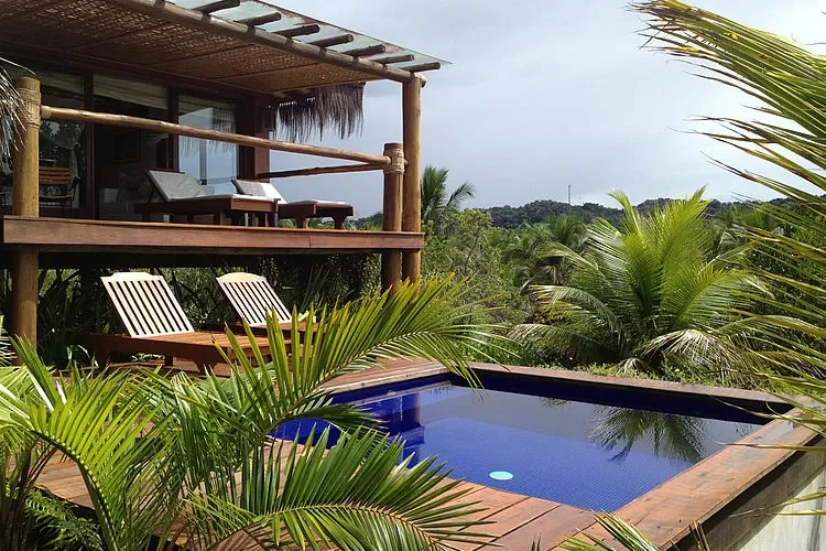 BR-Xtai-Resort-Bungalow-Zwembad.webp