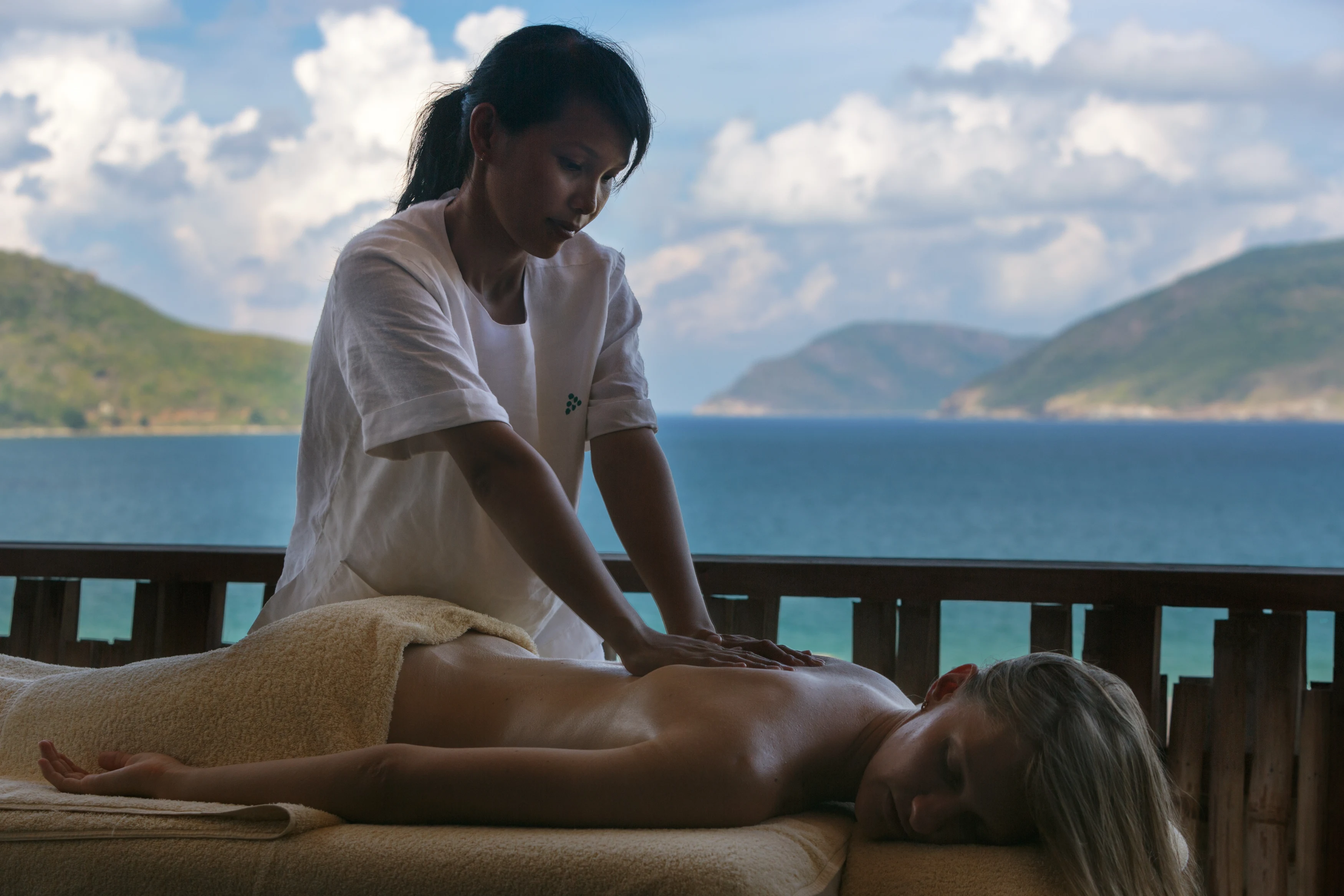 VN - Six Senses Con Dao - Massage with a view.webp
