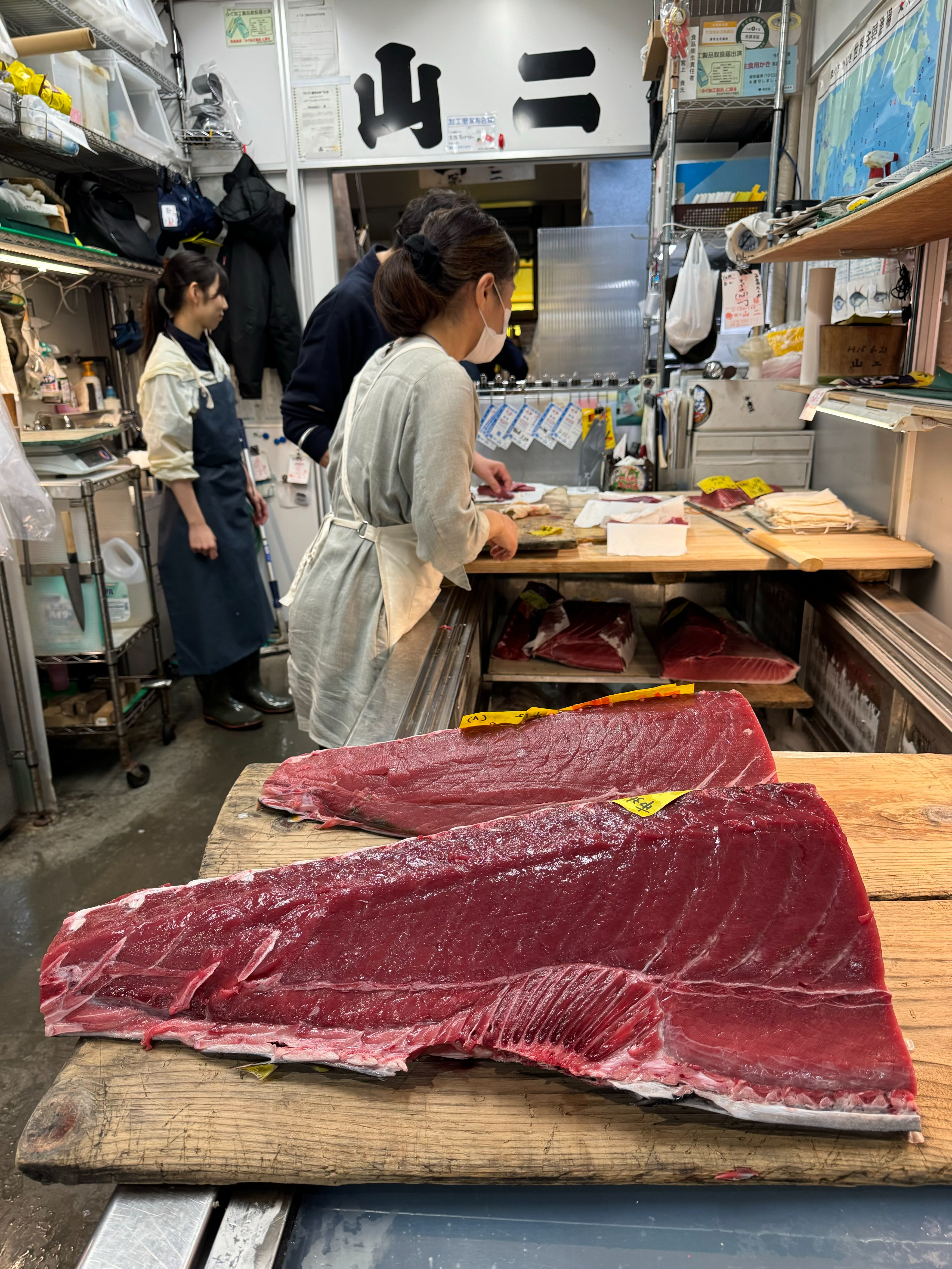JP- Studiereis Ronda en Barbara - JP- Studiereis Ronda en Barbara - Toyosu market tour Tokyo & sushi class - Tuna (3).jpg