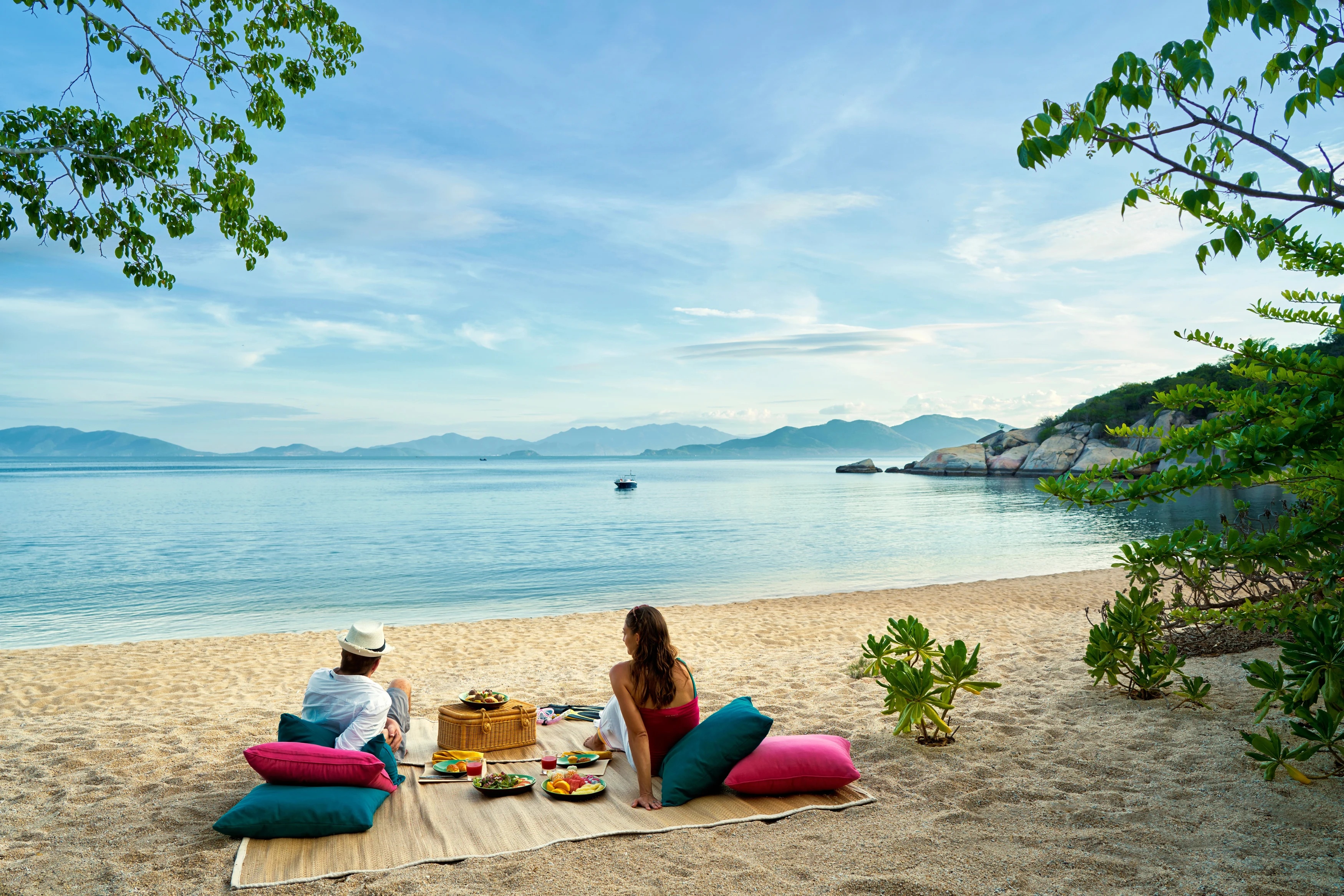 VN - Six Senses Ninh Van Bay - Beach Picnic.webp