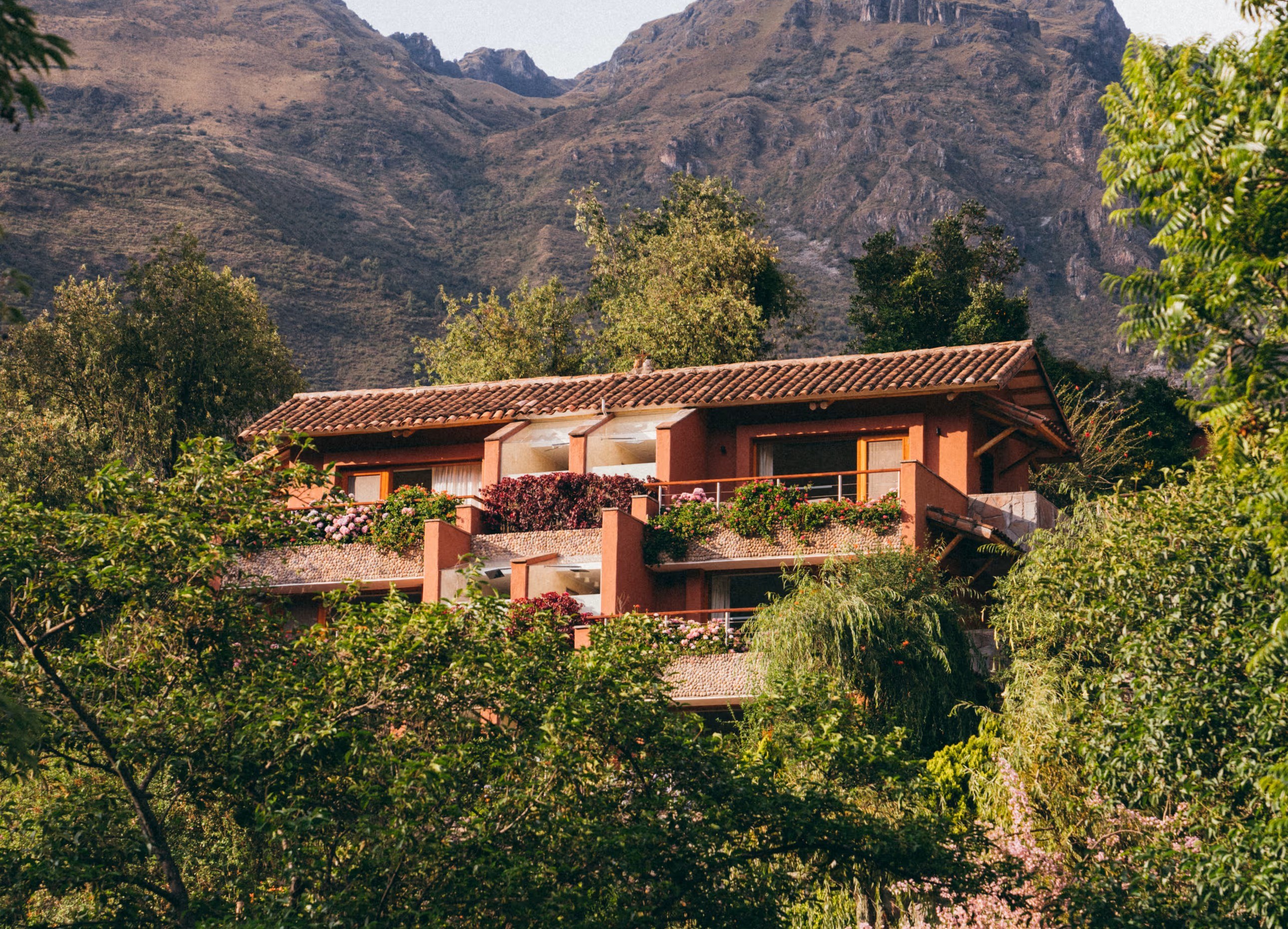 PE - Accommodatie - Belmond Rio Sagrado - Exterior.jpg