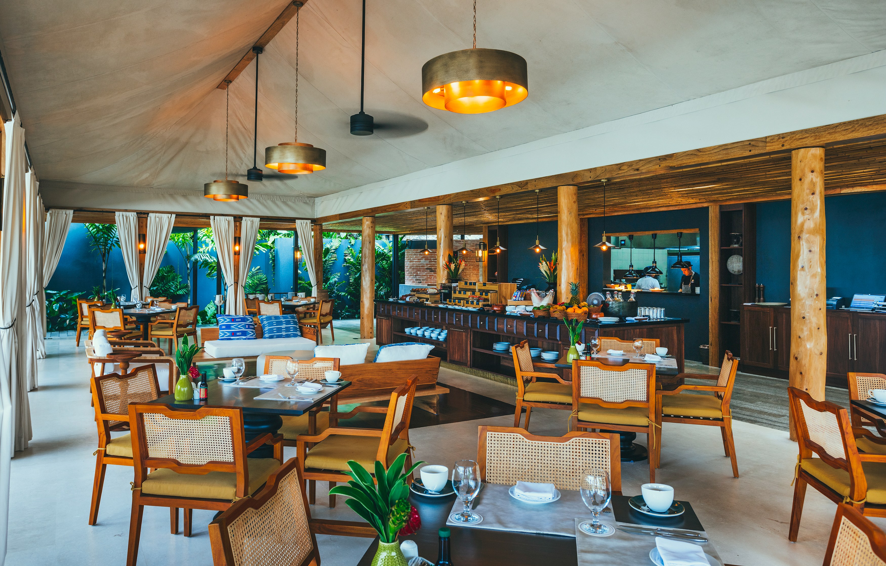 CR-Accommodatie-Nayara-Tented-Camps-Ayla-eten-en-drinken.jpg
