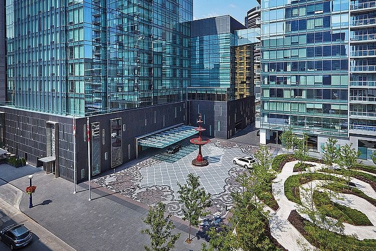 CA - Four seasons Toronto - Vooraanzicht.jpg