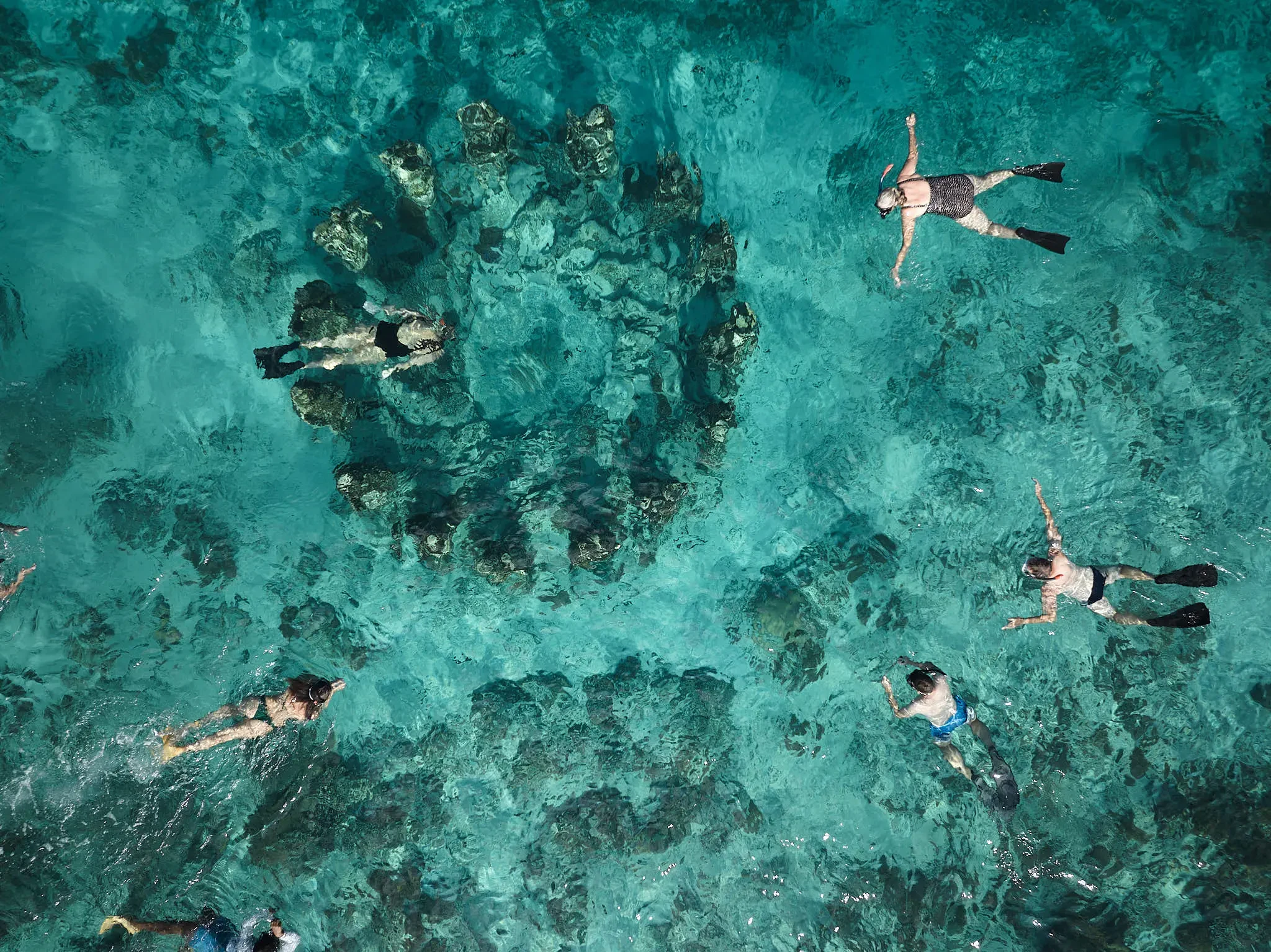ID - Bask Gili Meno - underwater statues.webp