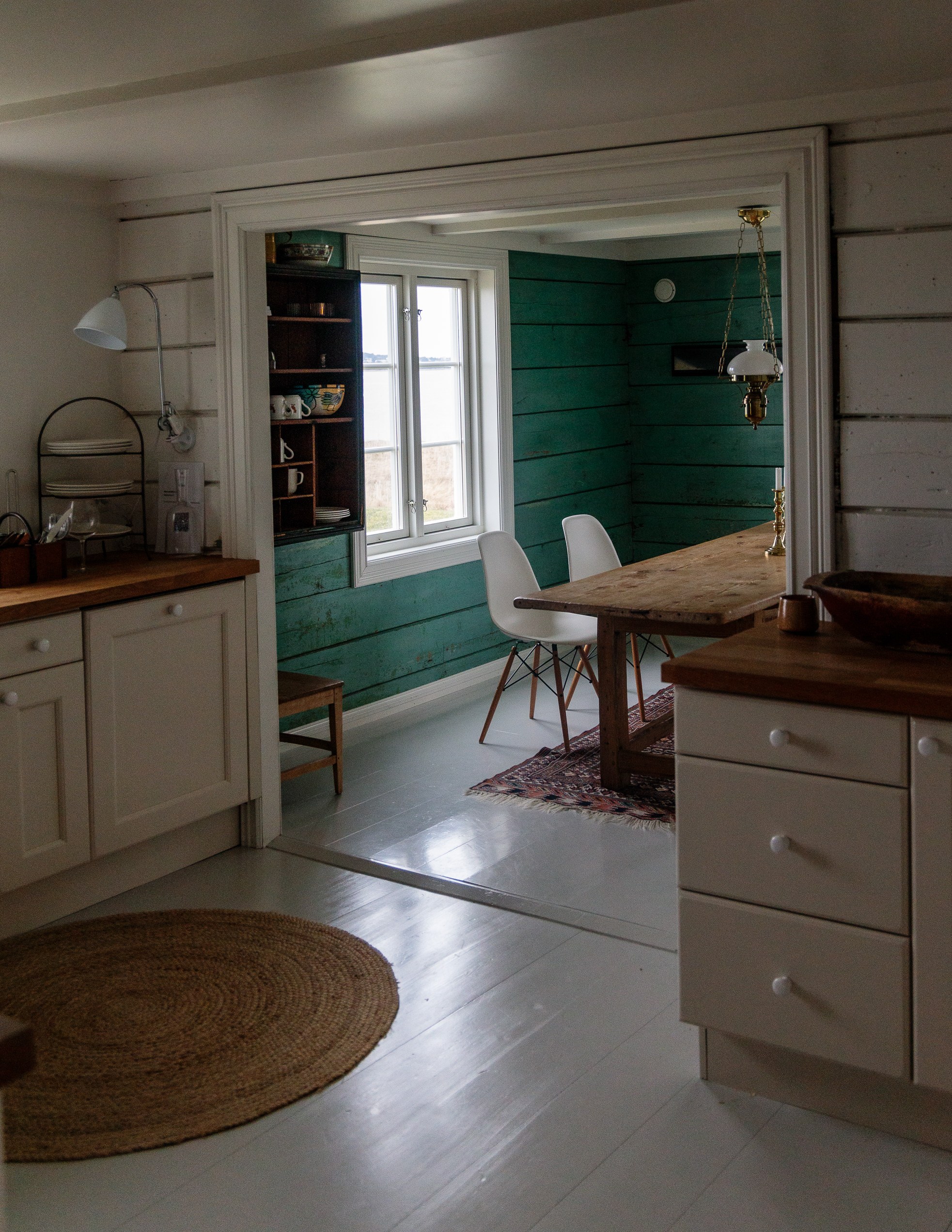 NO - Owners Cabin - Dining Room.jpg