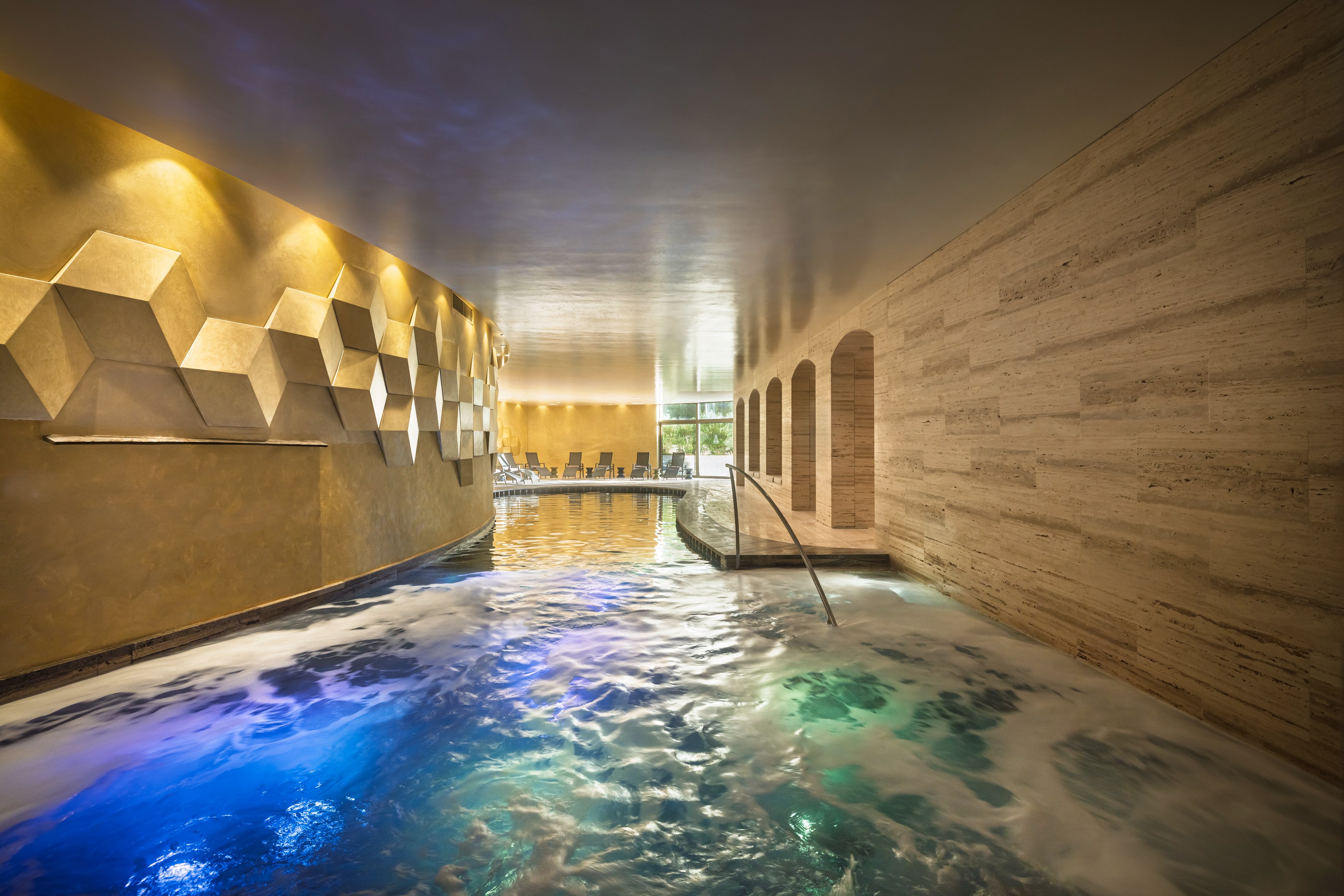 HR - Boutique Hotel Alhambra - pool.jpg