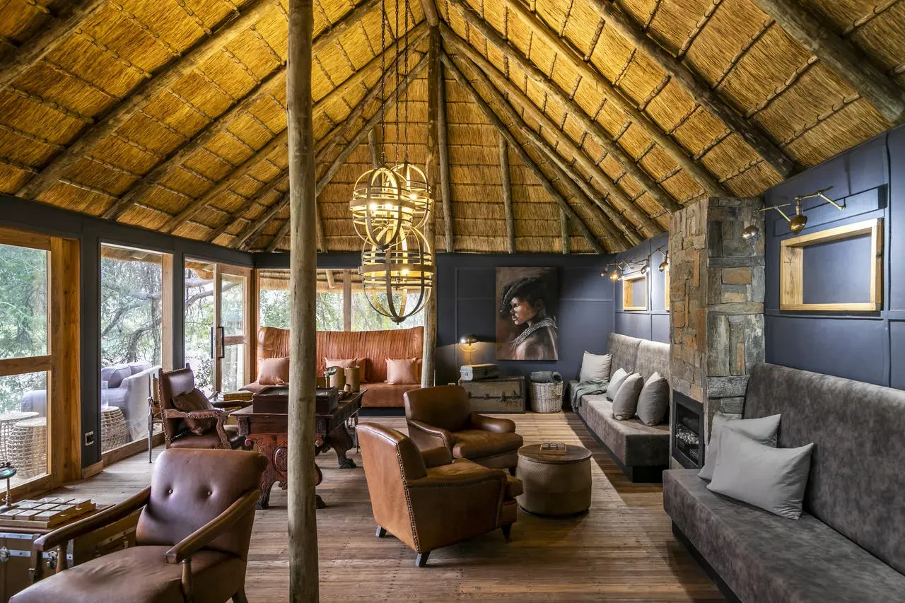 NA-Serra Cafema-lounge.webp