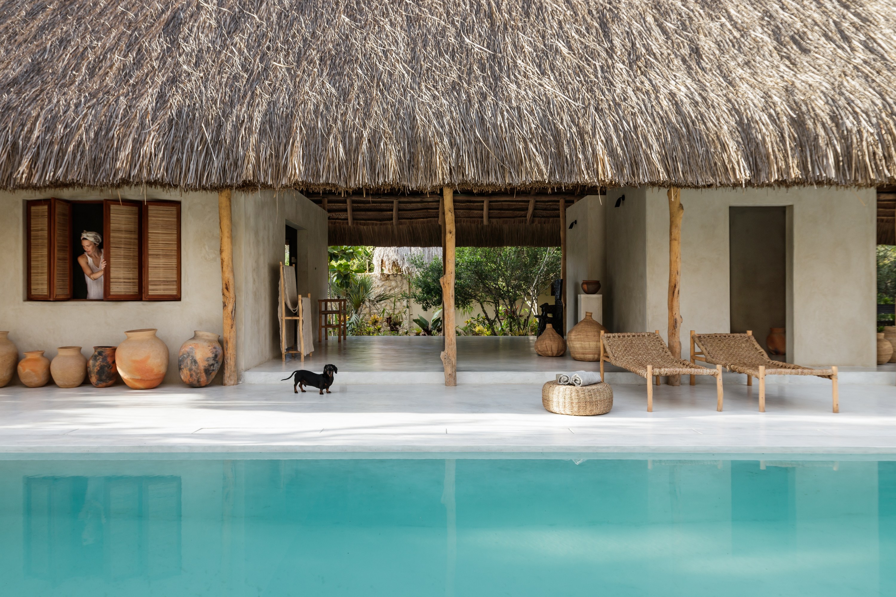 MZ-Accommodatie-Sussurro-Gallery-over-Pool.jpg