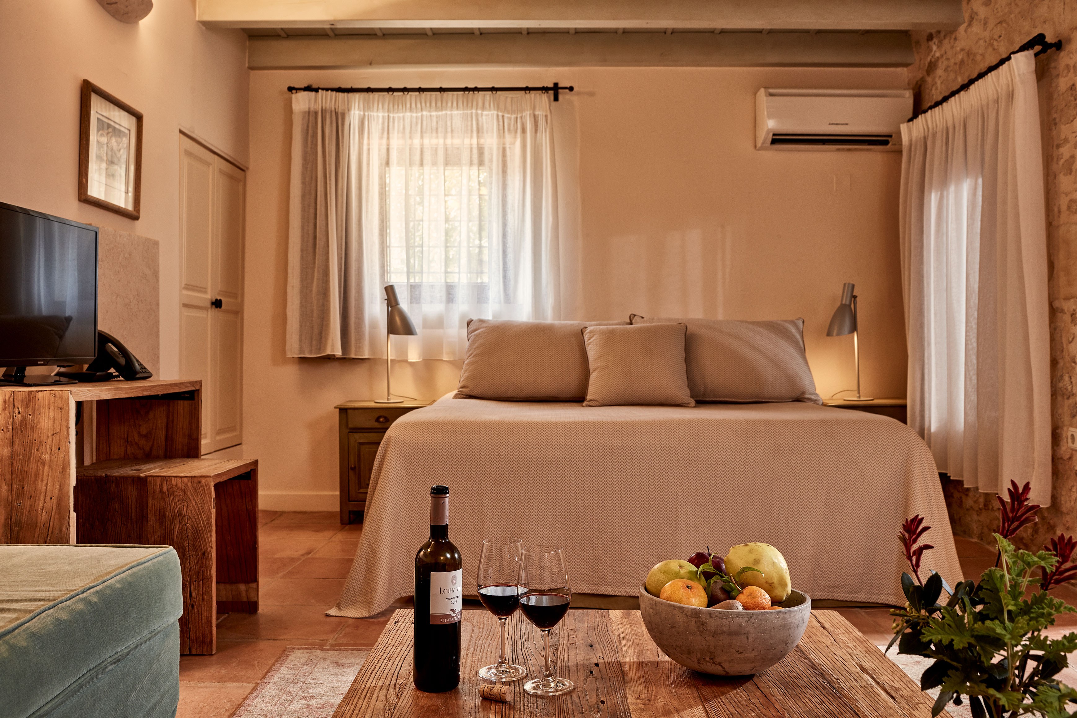 GR-Kreta kapsaliana village LYRA HISTORIC JUNIOR SUITE.jpg