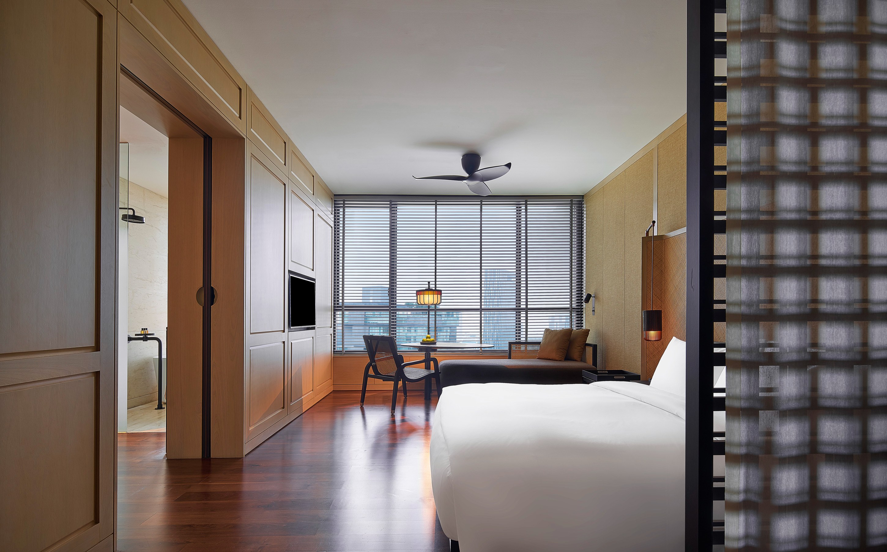 MY-Accommodatie-The RuMa-Grand Room King bedroom.jpg