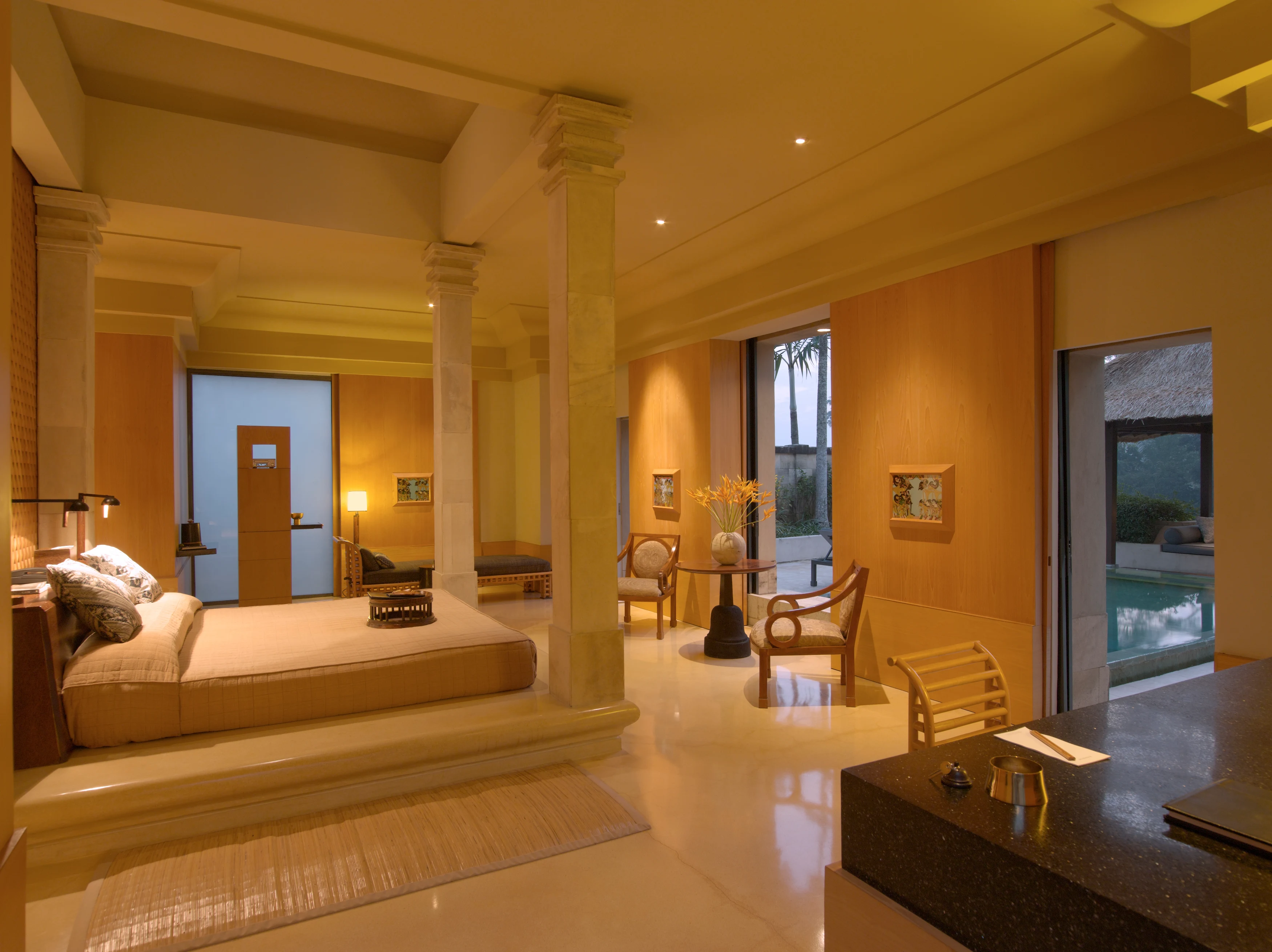 ID - Amanjiwo - bedroom.webp