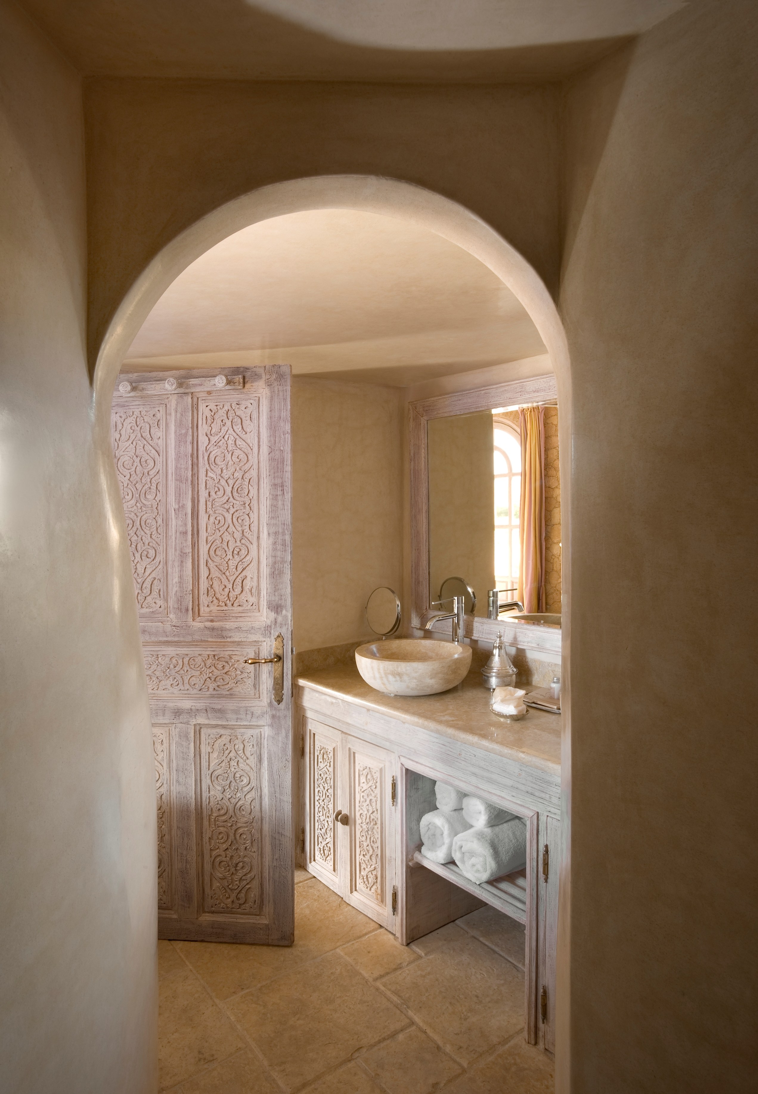 MA - La Sultana - Bathroom.jpg
