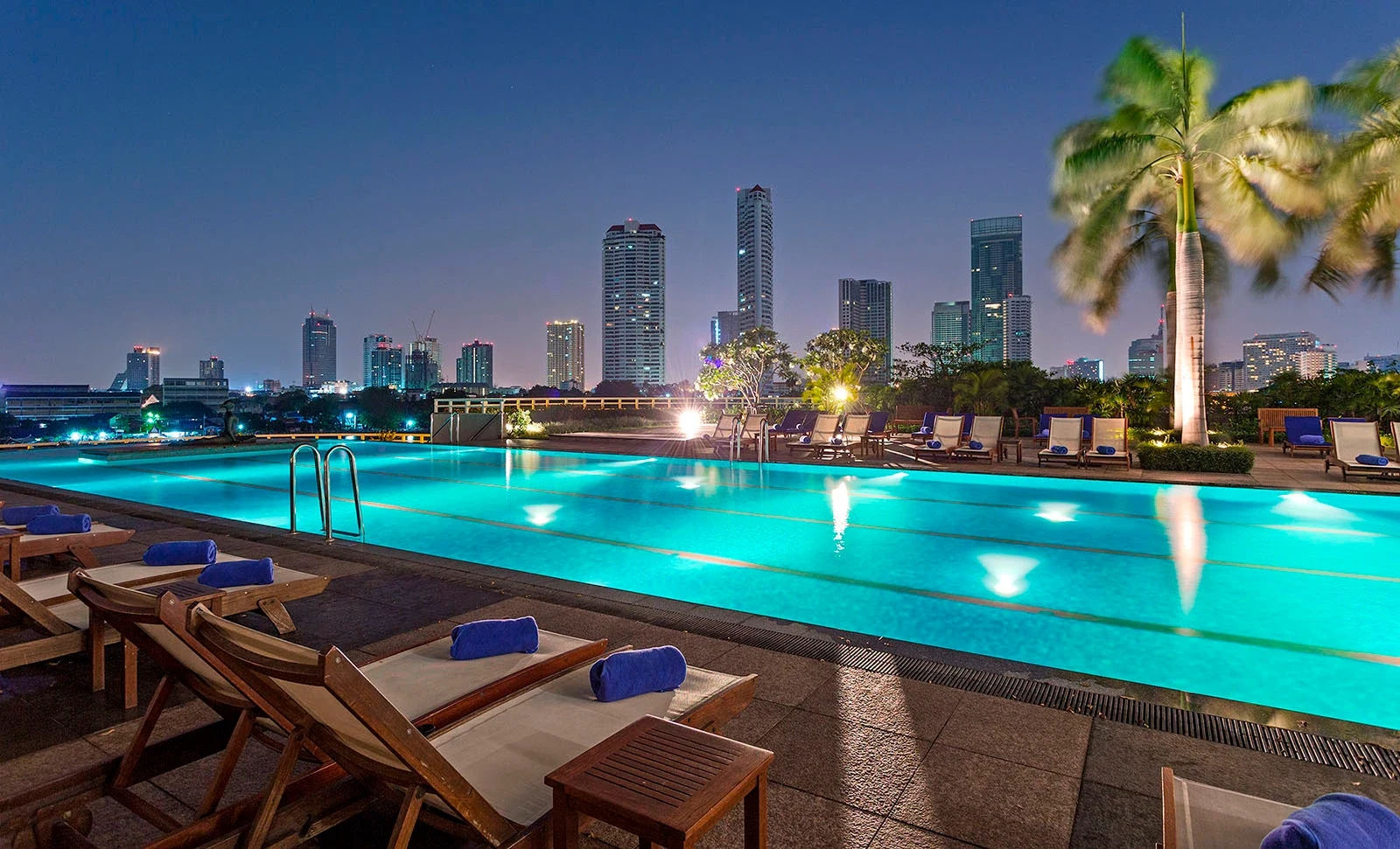 TH-Chatrium Hotel Riverside-Pool2.webp