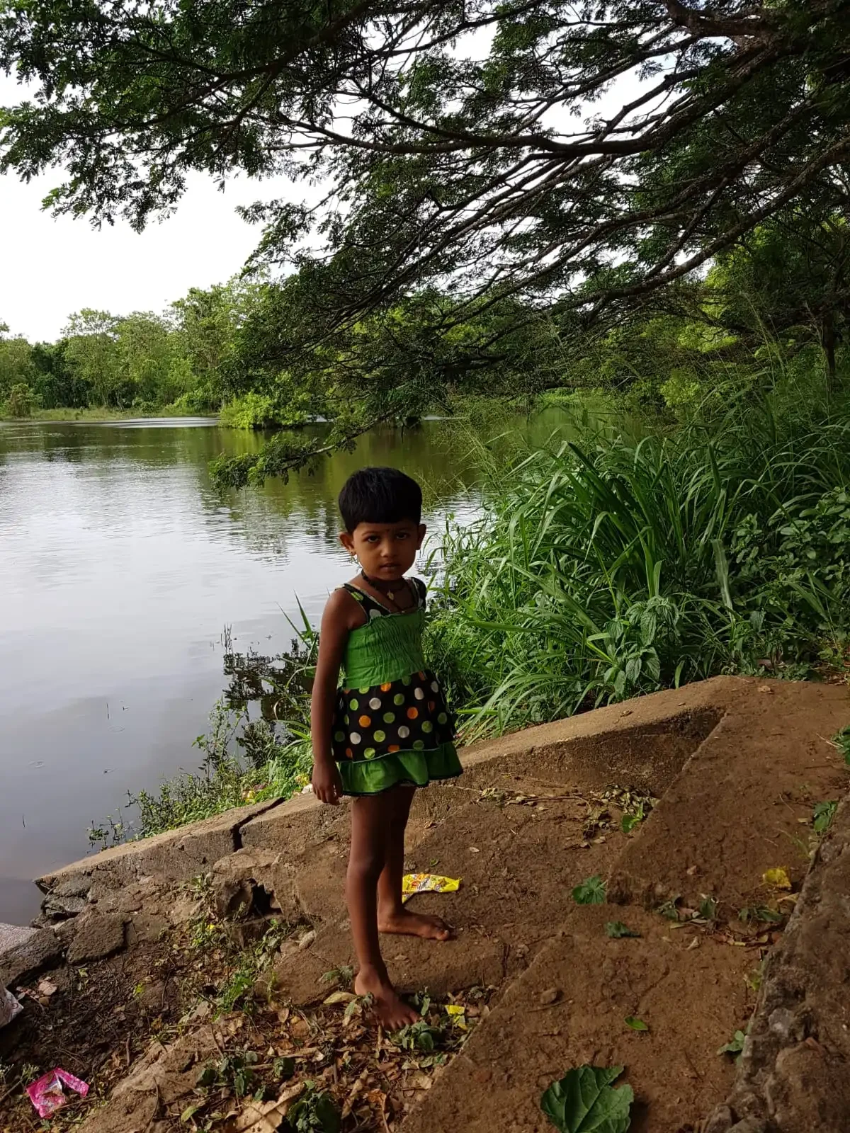 LK - Anuradhapura - Bicycle trip - Child.webp