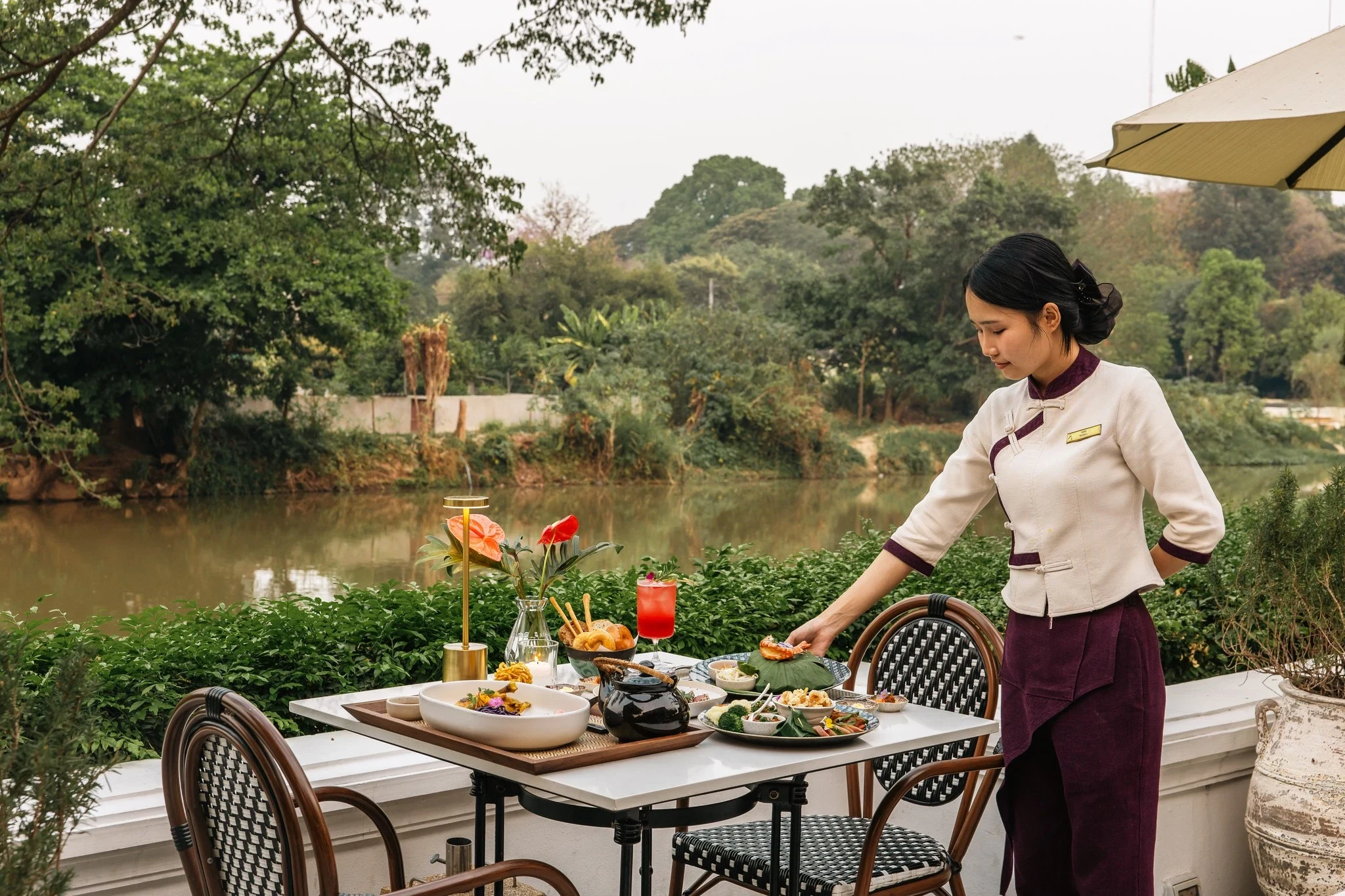 Na Nirand - The Riverfront Restaurant (7).webp