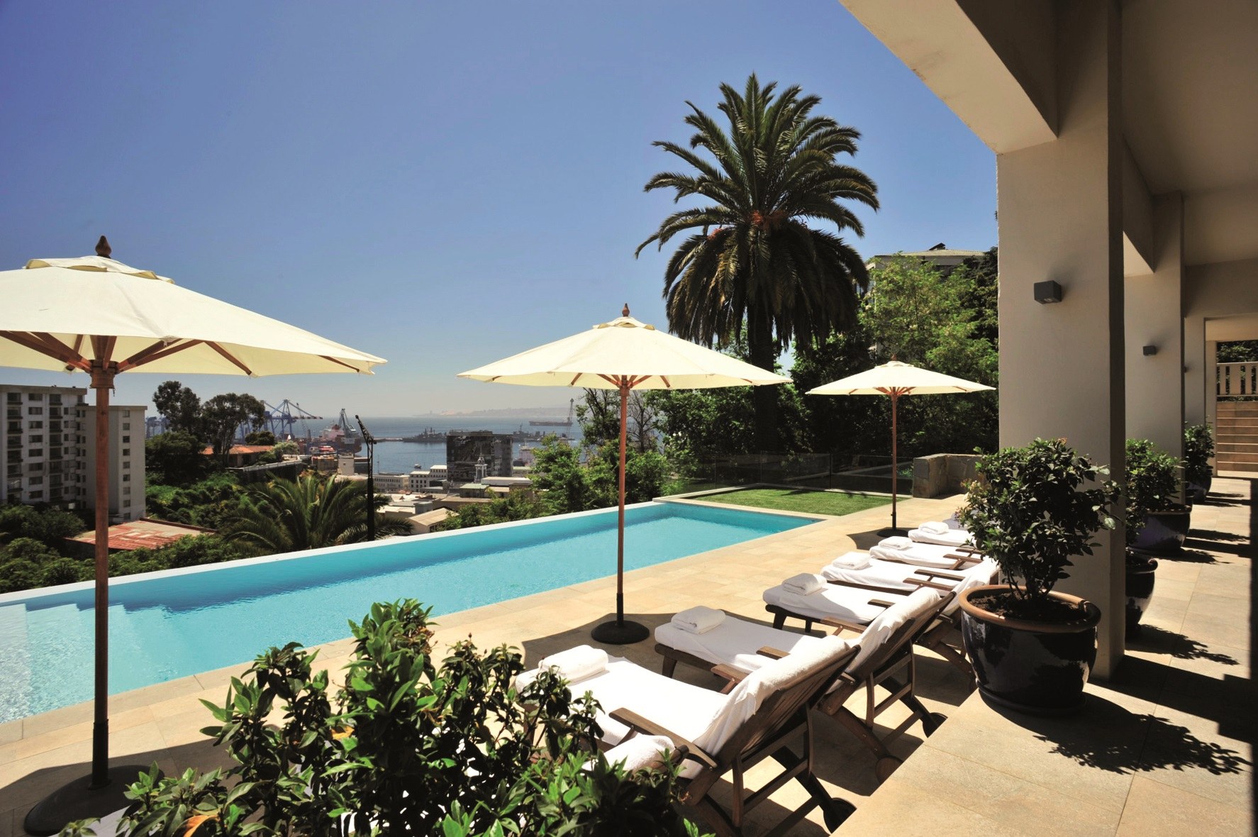 CL - Casa Higueras - pool and sundeck.jpg