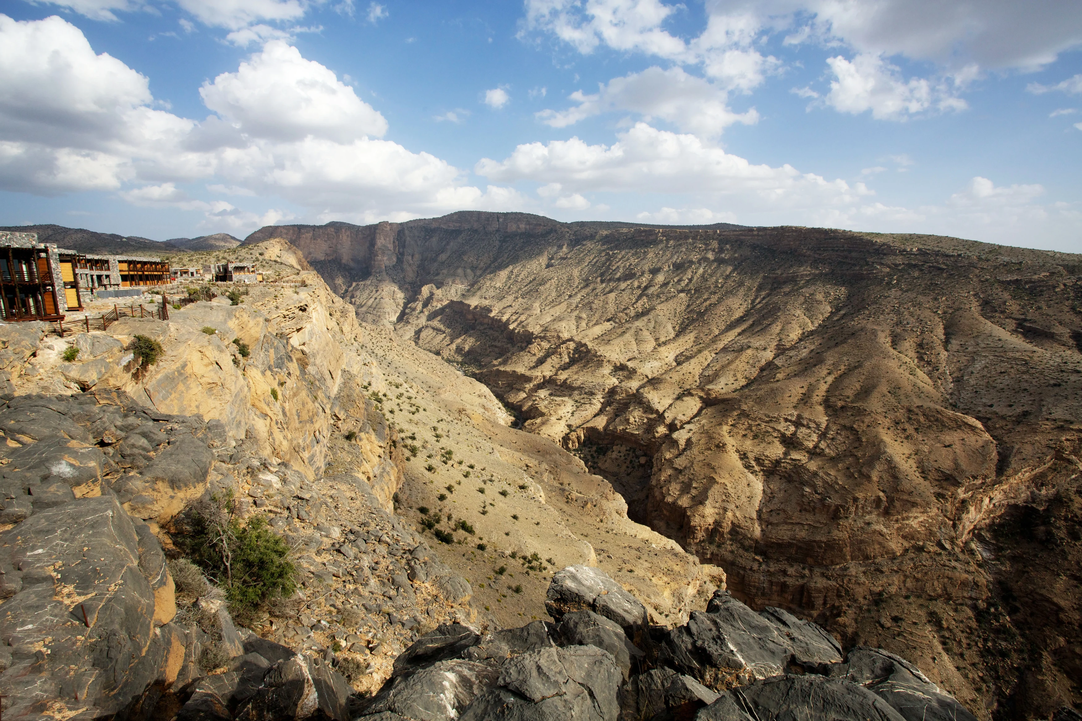 OM - Alila Jabal Akhdar - Cliffs.webp