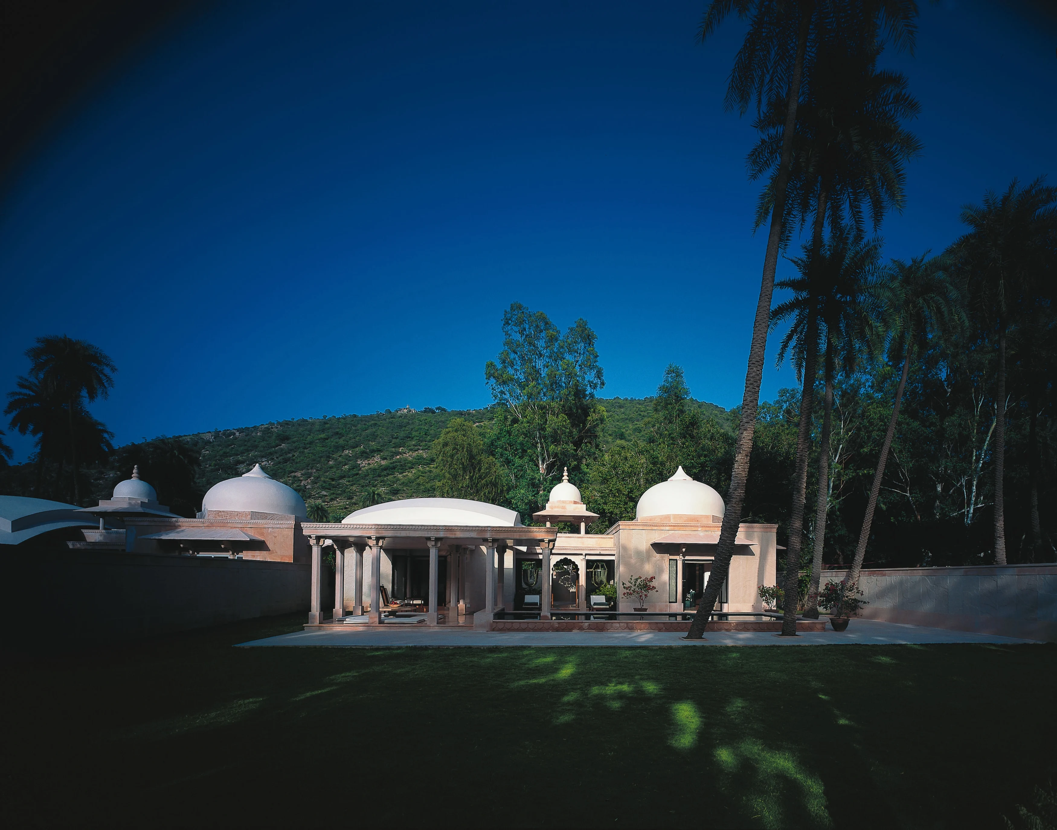 IN - Amanbagh - Pool pavillion.webp