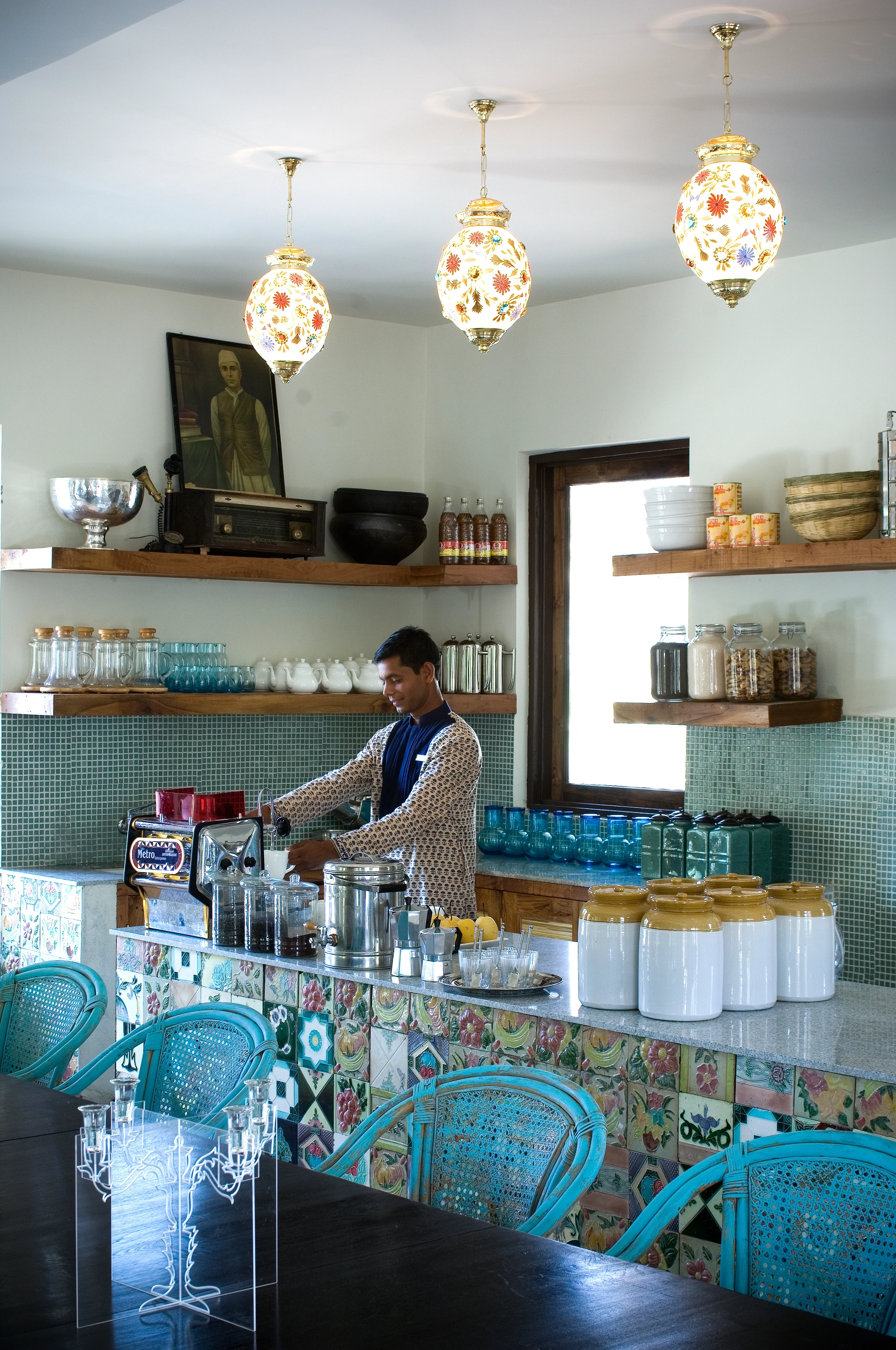IN - Baghwan Jungle Lodge - Bar.webp