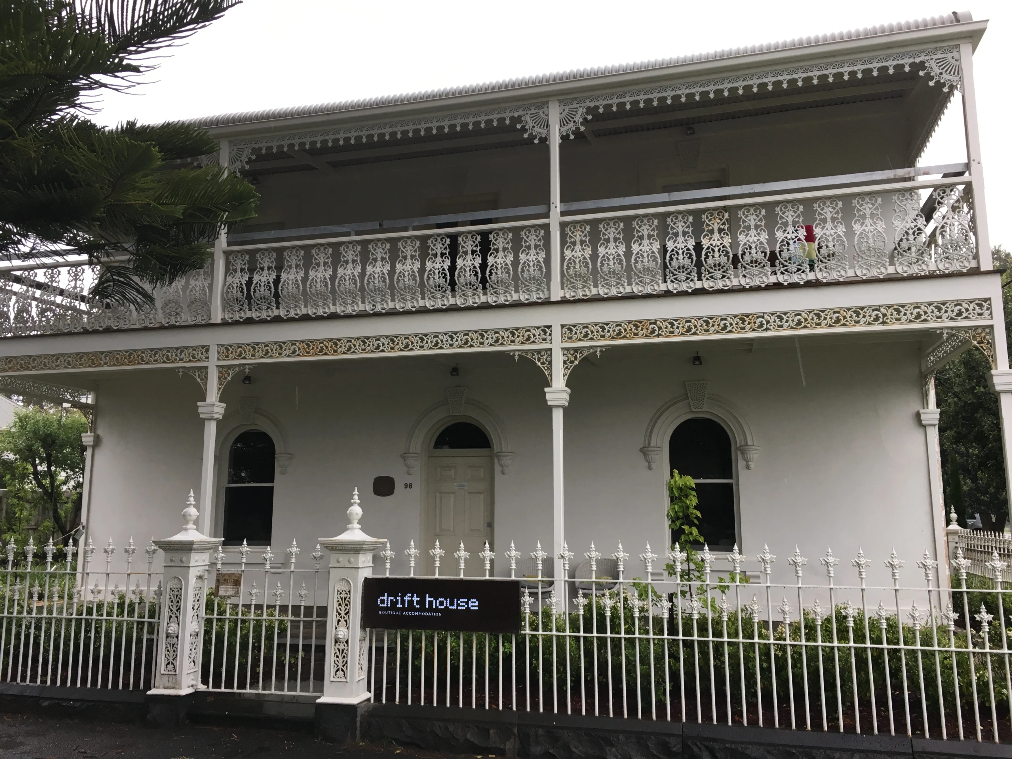 AU - Accommodatie - Drift House - Exterior.webp