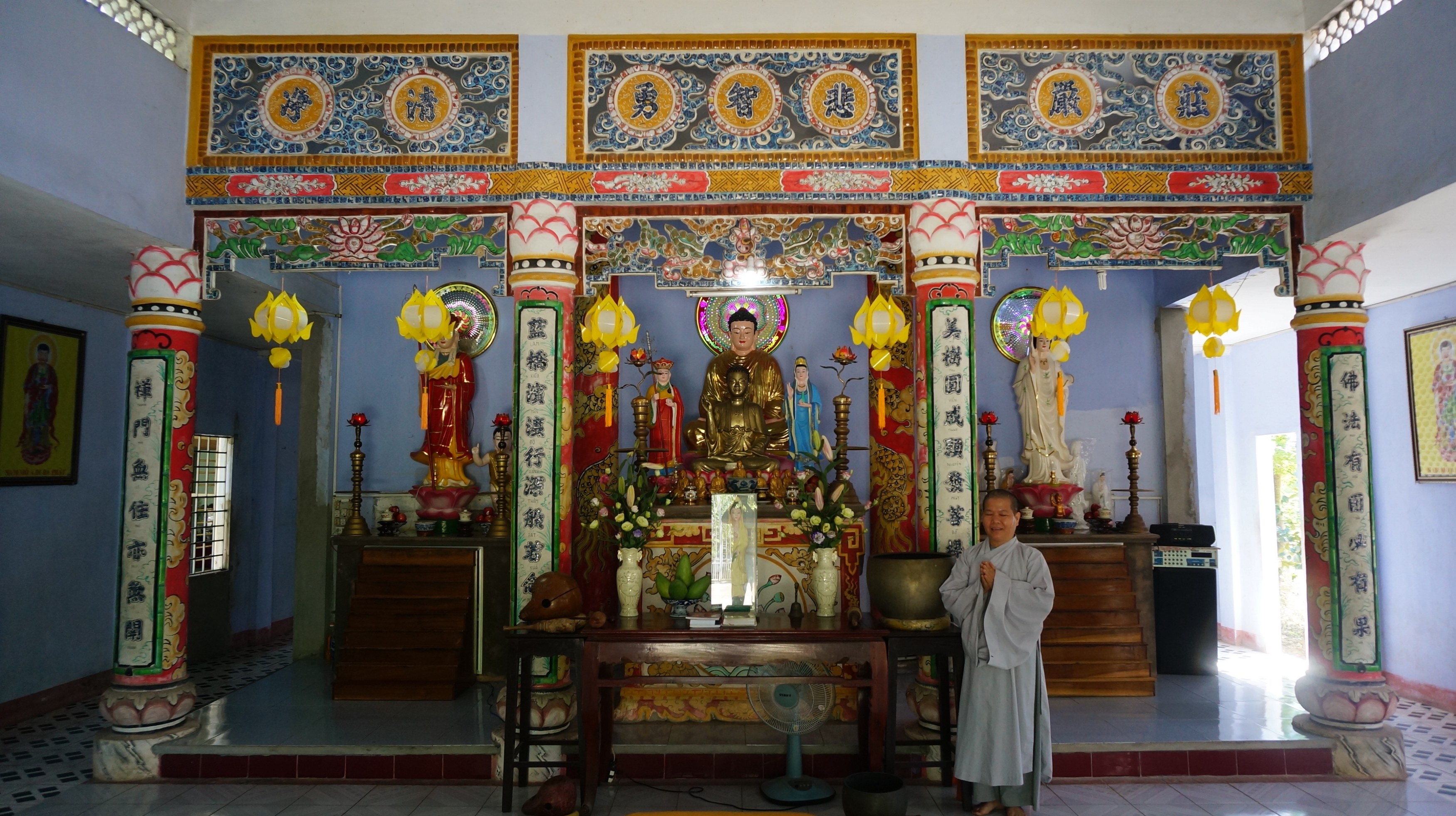 VN - Hue - Vespa tour (5).JPG